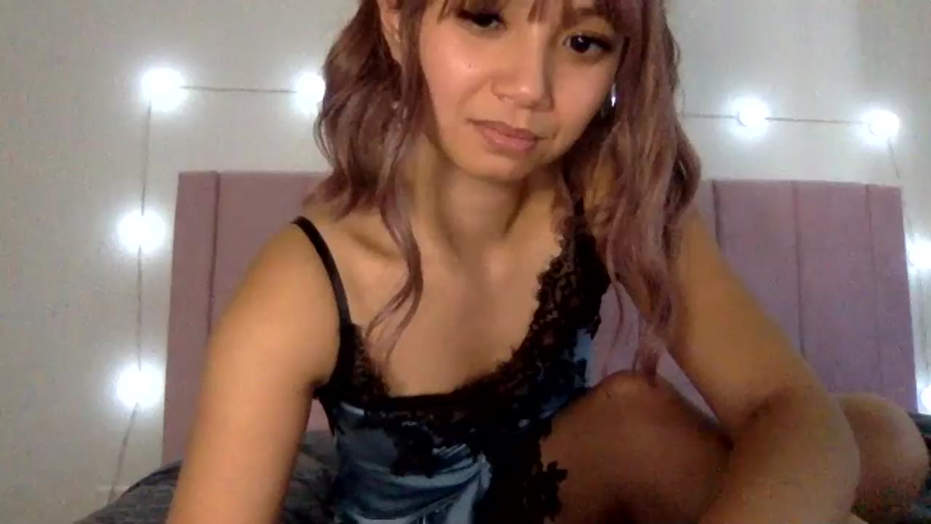 Gallery image thumbnail from MilaStylesTV's myfreecams stream on, 12/14/2023, 22:24 image 13 of 20
