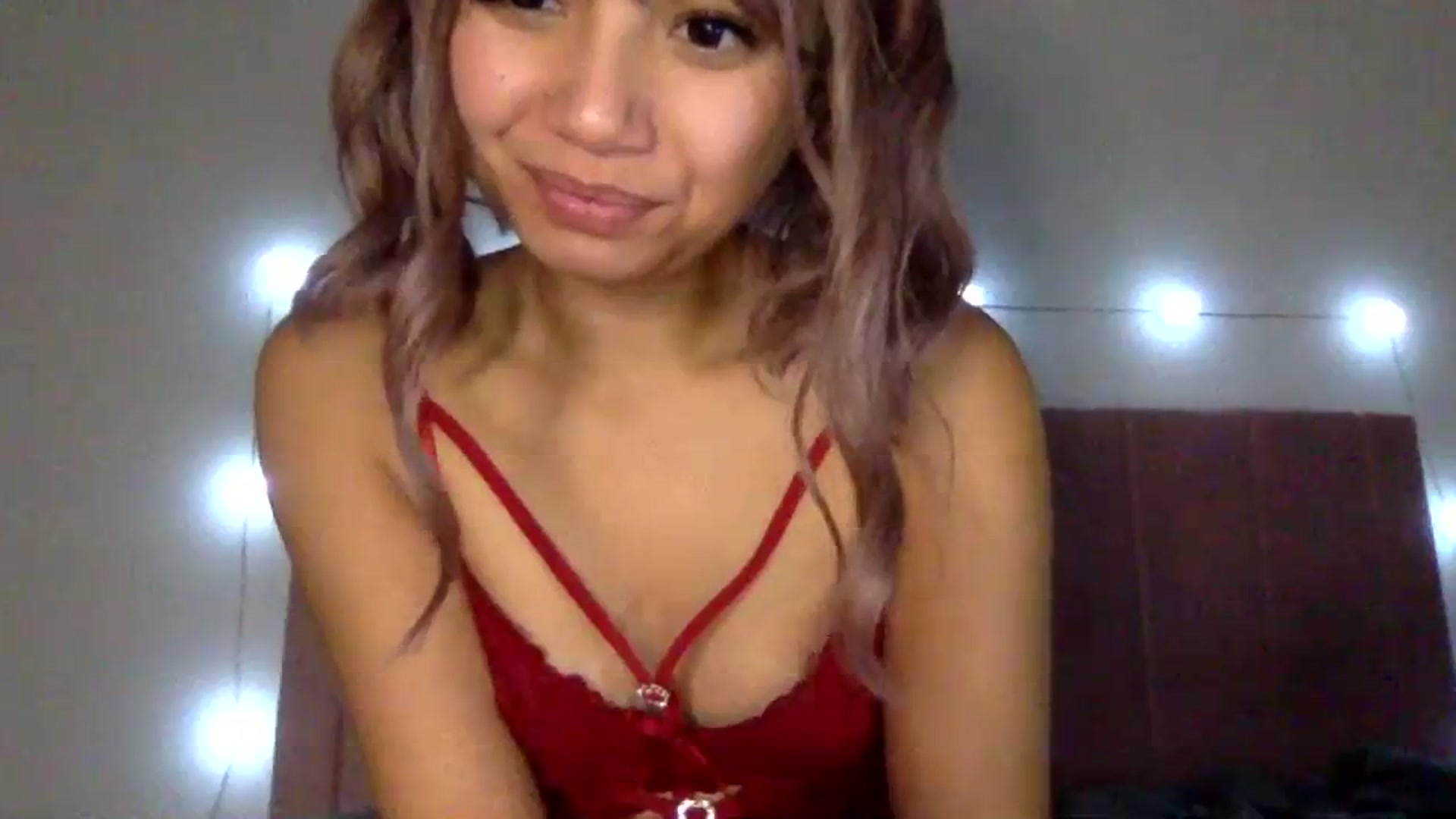 Gallery image thumbnail from MilaStylesTV's myfreecams stream on, 12/15/2023, 13:33 image 12 of 20
