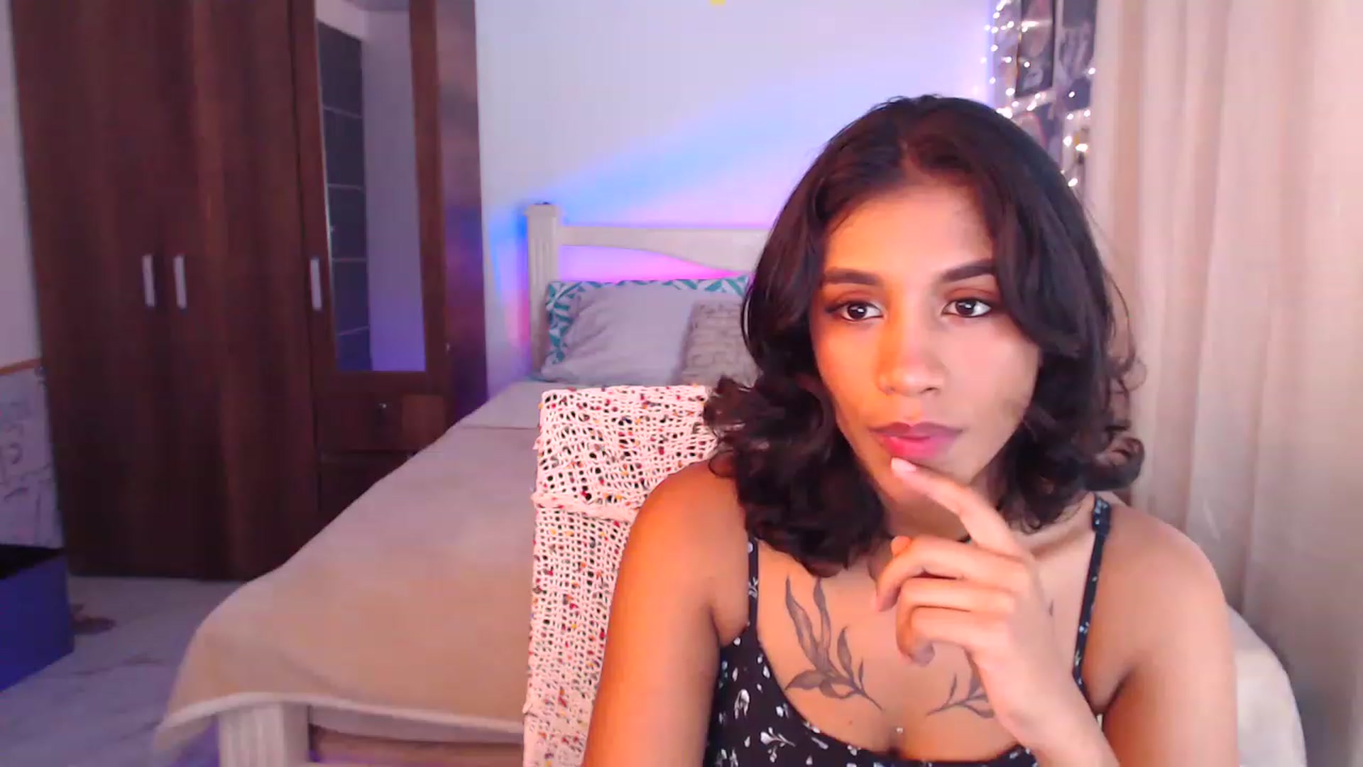 Gallery image thumbnail from MilaSun_'s myfreecams stream on, 06/22/2023, 18:55 image 9 of 20