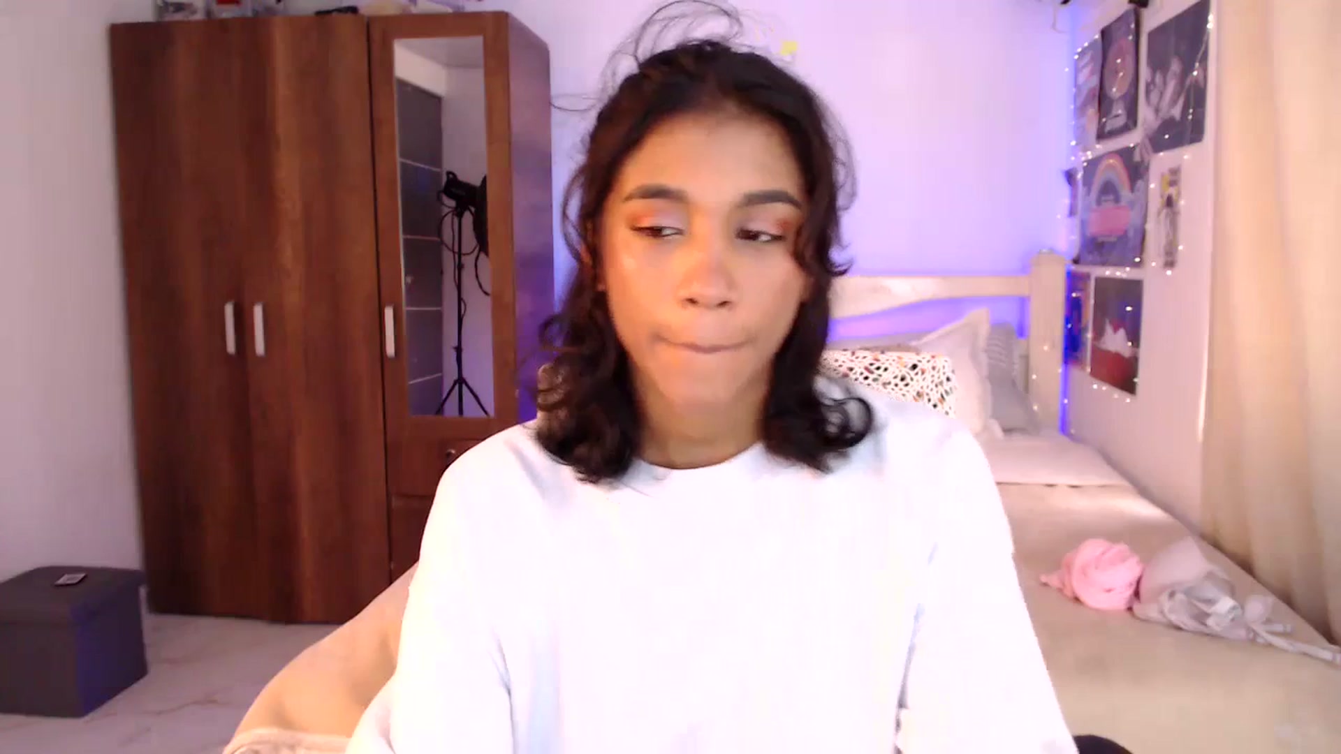 Gallery image thumbnail from MilaSun_'s myfreecams stream on, 07/01/2023, 19:26 image 6 of 20