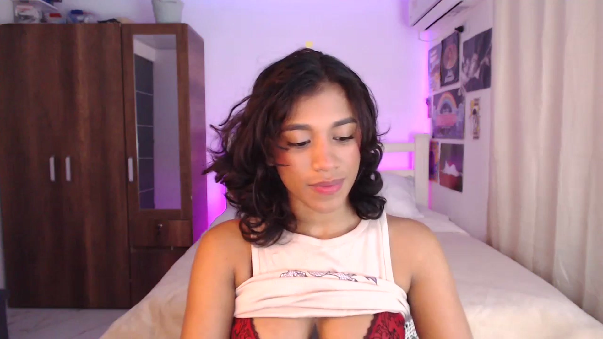 Gallery image thumbnail from MilaSun_'s myfreecams stream on, 07/04/2023, 17:41 image 16 of 20