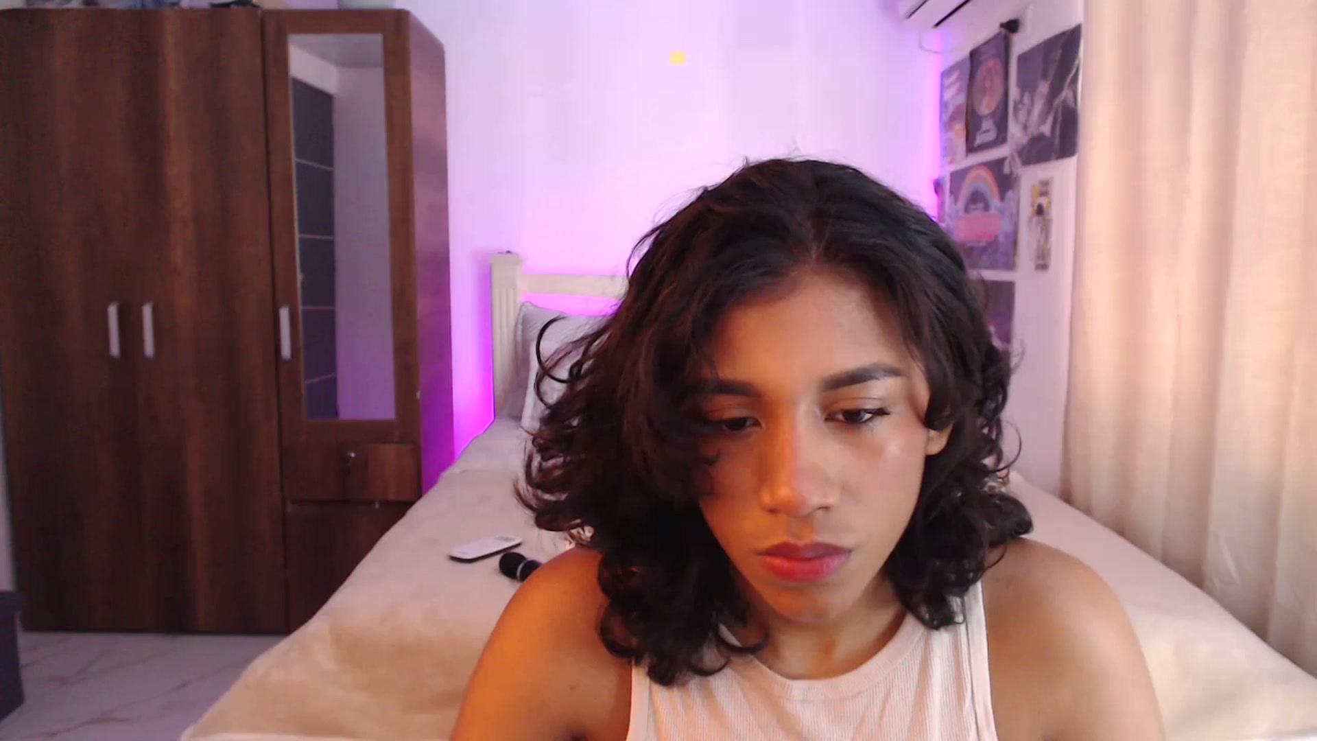 Gallery image thumbnail from MilaSun_'s myfreecams stream on, 07/04/2023, 17:41 image 4 of 20