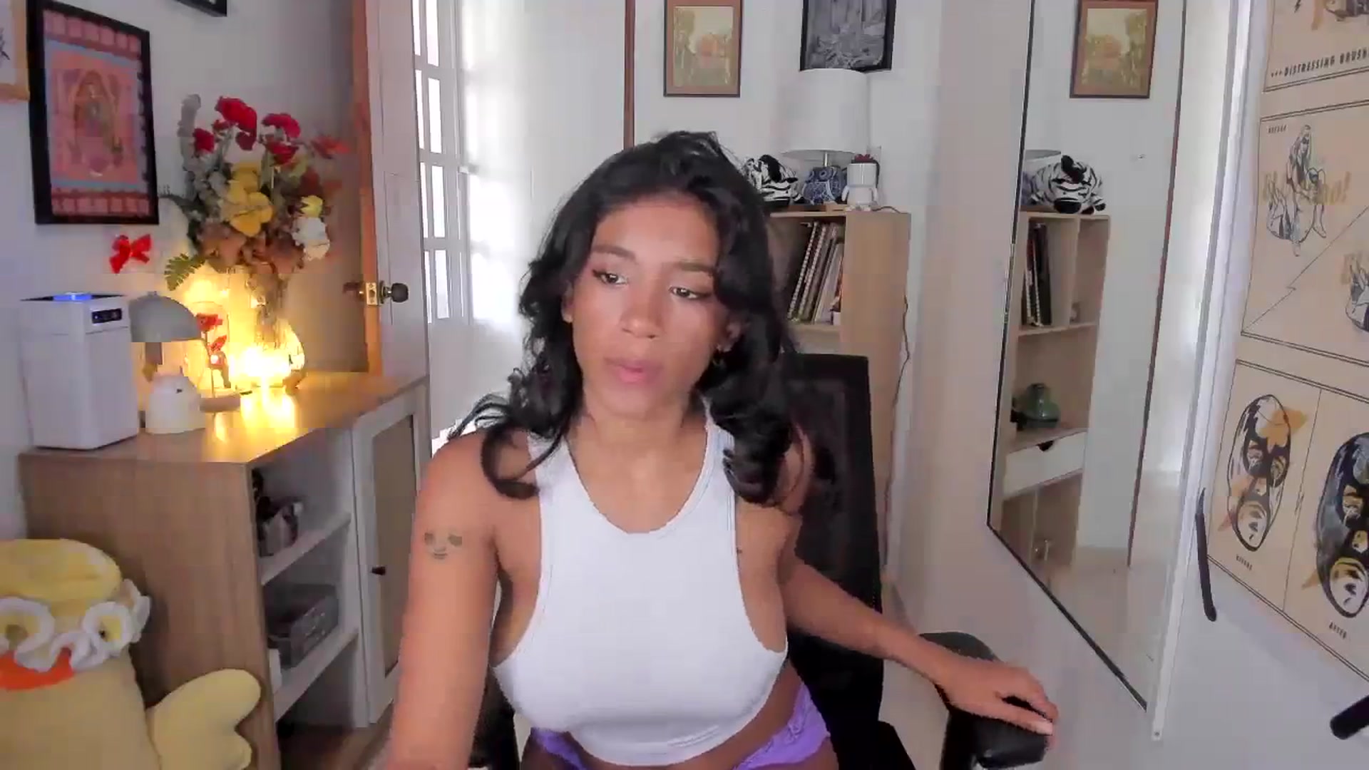 Gallery image thumbnail from MilaSun_'s myfreecams stream on, 04/02/2024, 15:48 image 16 of 20