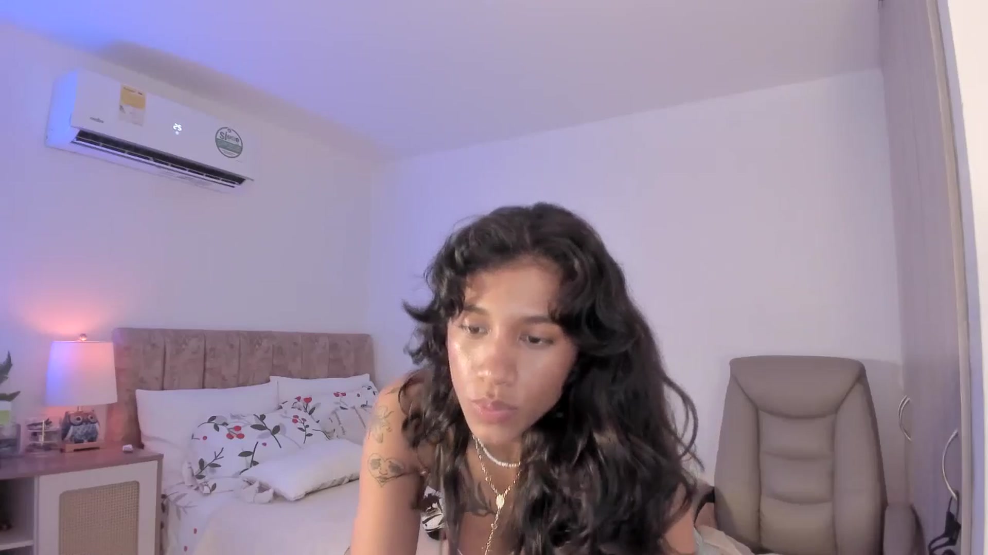 Gallery image thumbnail from MilaSun_'s myfreecams stream on, 06/26/2025, 18:46 image 17 of 20