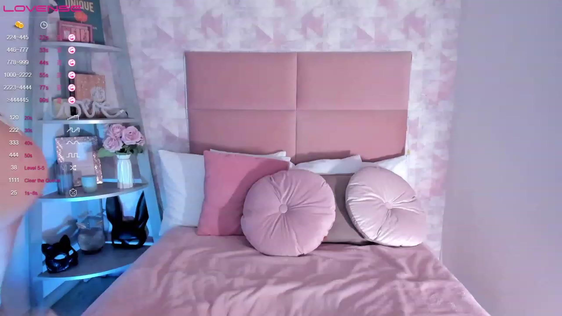 Gallery image thumbnail from MilaVox's myfreecams stream on, 11/22/2022, 18:52 image 17 of 20