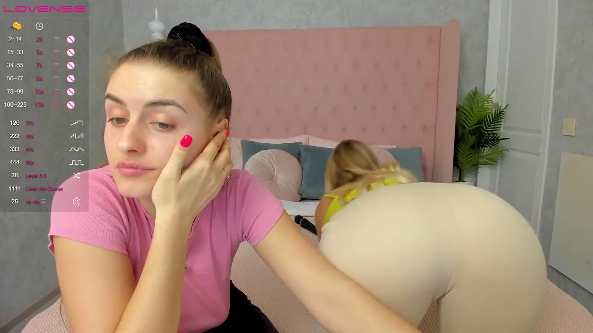 Gallery image thumbnail from MilaVox's myfreecams stream on, 11/23/2022, 19:02 image 15 of 20