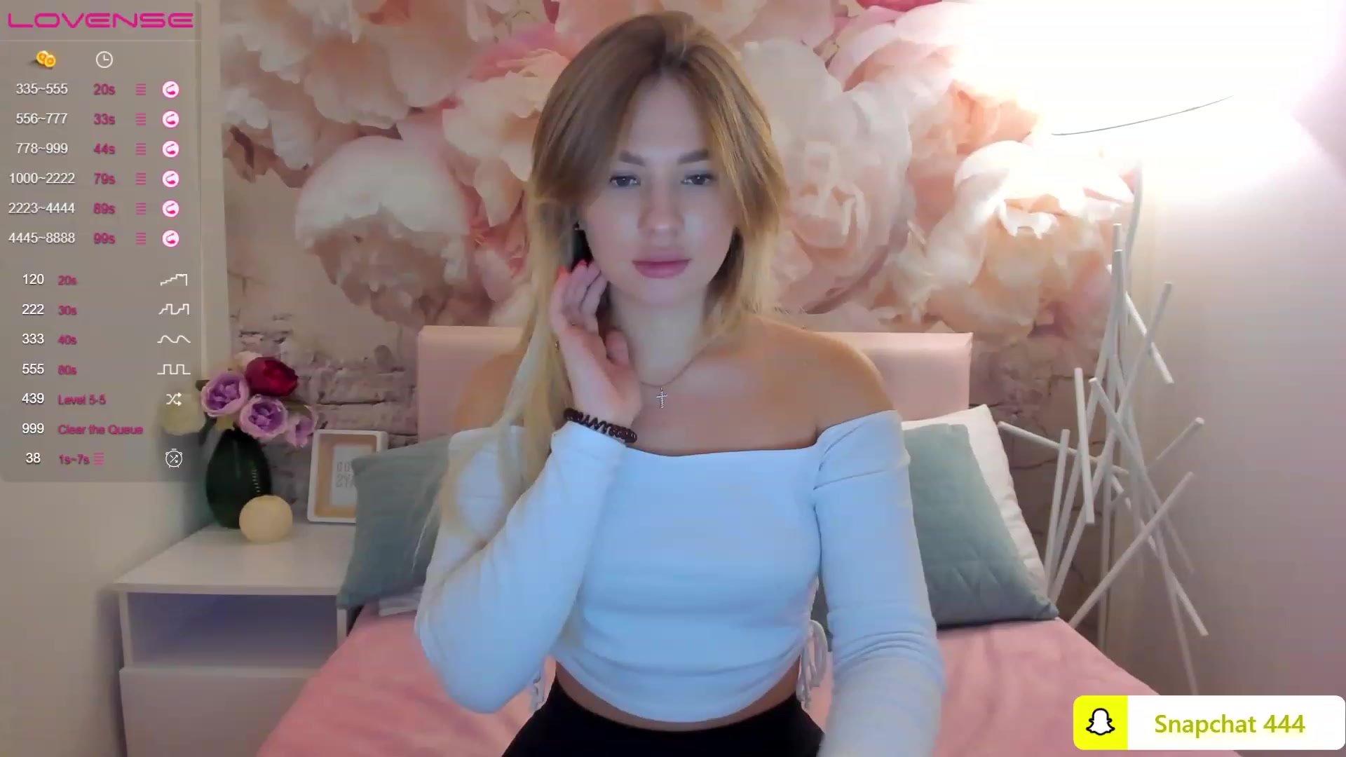 Gallery image thumbnail from MilaVox's myfreecams stream on, 12/03/2022, 11:44 image 7 of 20