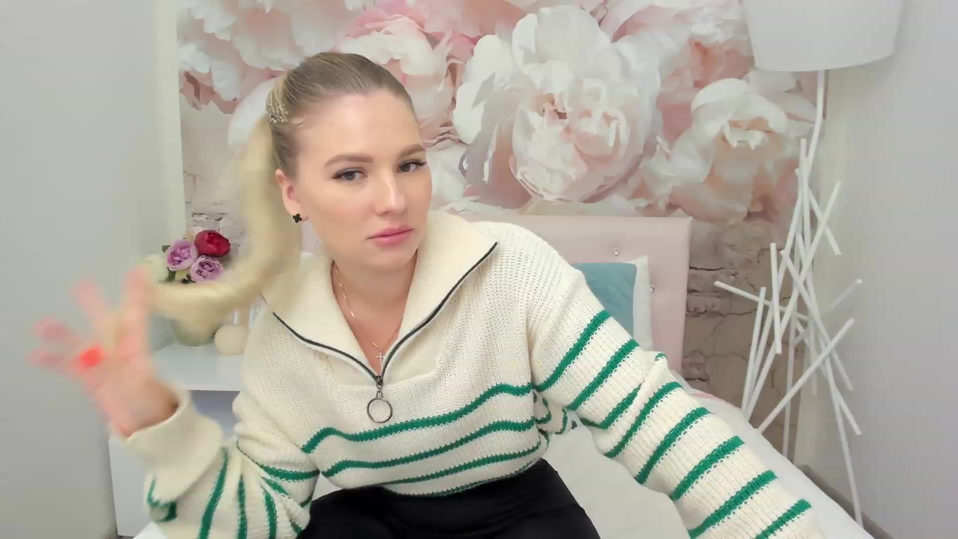 Gallery image thumbnail from MilaVox's myfreecams stream on, 12/06/2022, 17:41 image 20 of 20