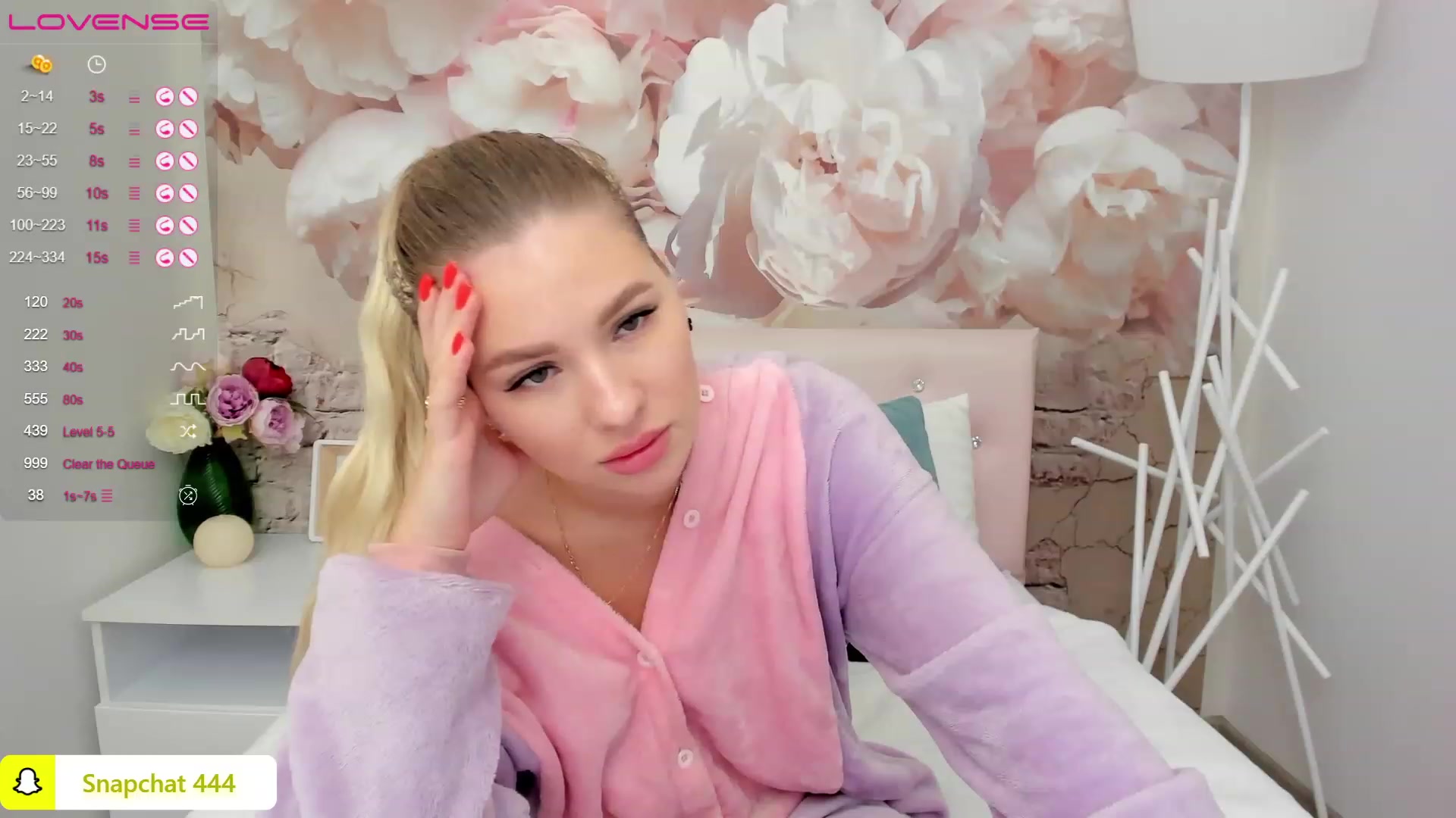 Gallery image thumbnail from MilaVox's myfreecams stream on, 12/07/2022, 16:41 image 13 of 20