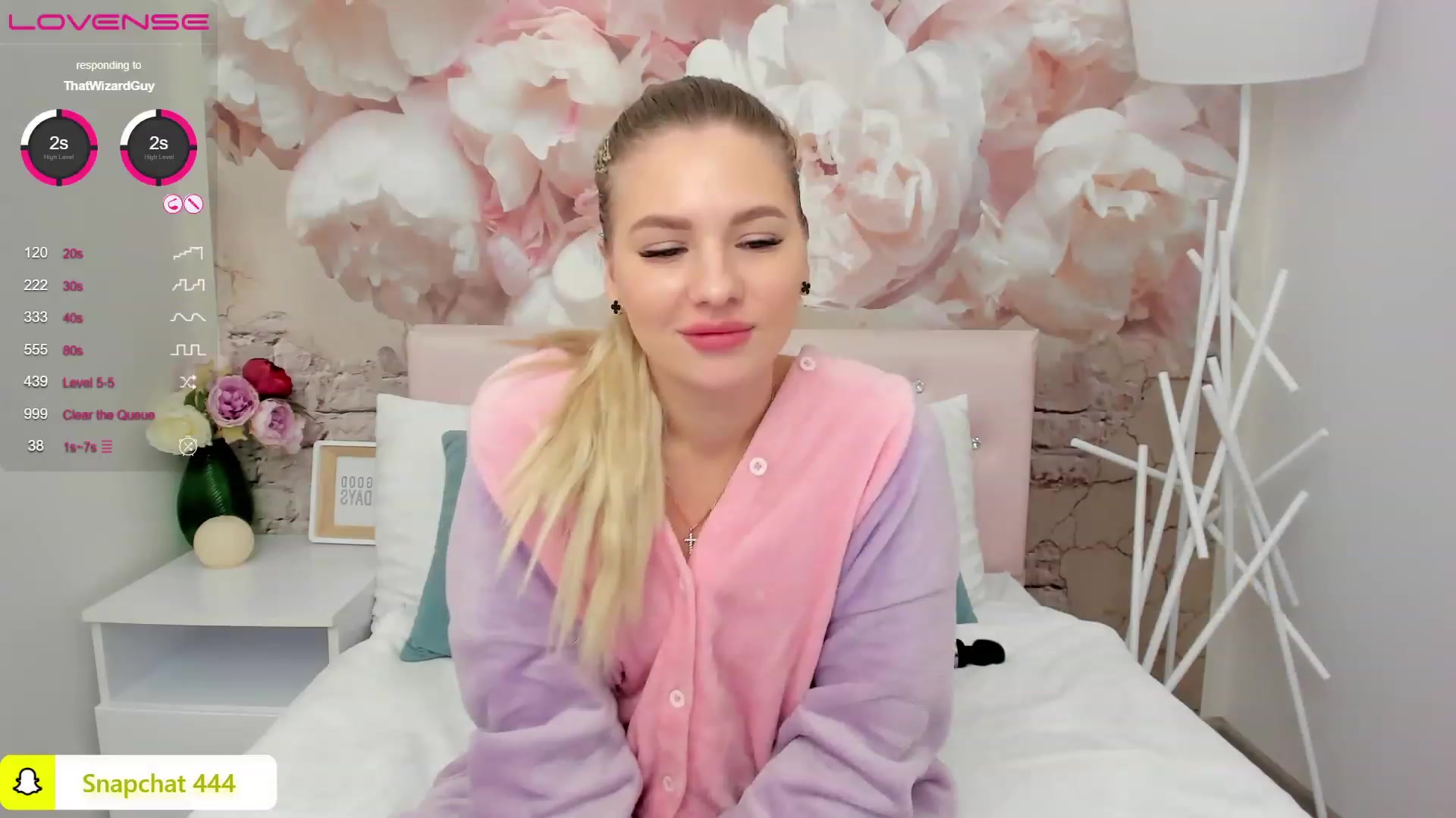 Gallery image thumbnail from MilaVox's myfreecams stream on, 12/07/2022, 16:41 image 15 of 20