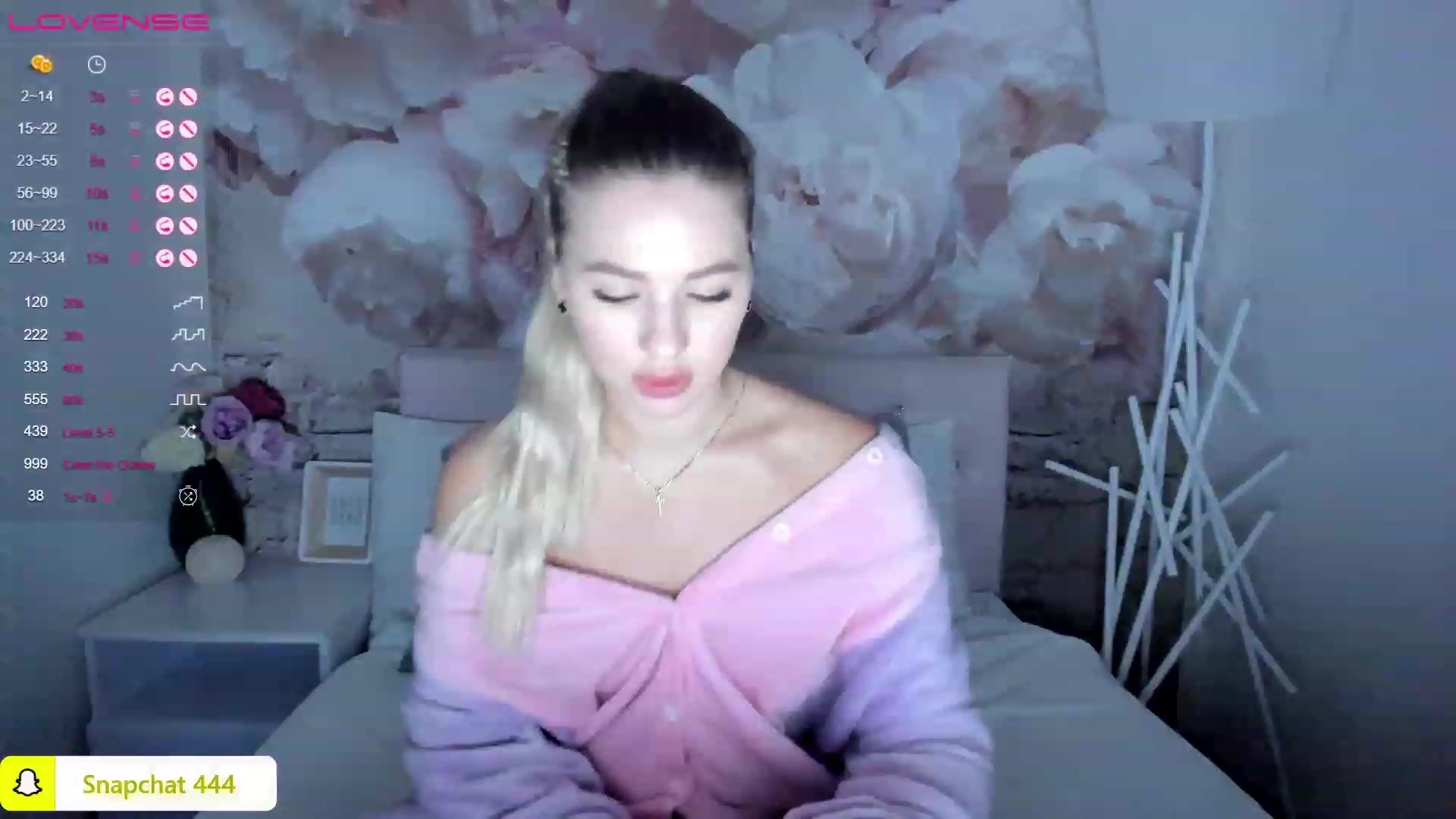 Gallery image thumbnail from MilaVox's myfreecams stream on, 12/07/2022, 16:41 image 6 of 20