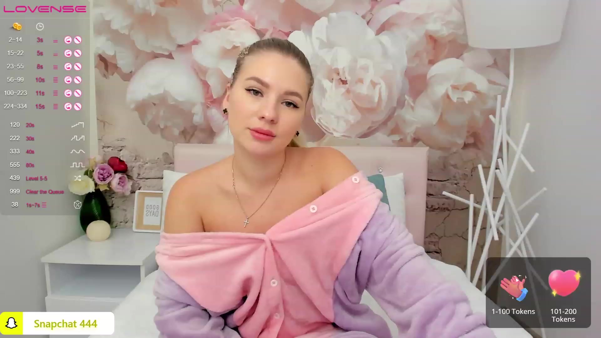 Gallery image thumbnail from MilaVox's myfreecams stream on, 12/07/2022, 16:41 image 9 of 20