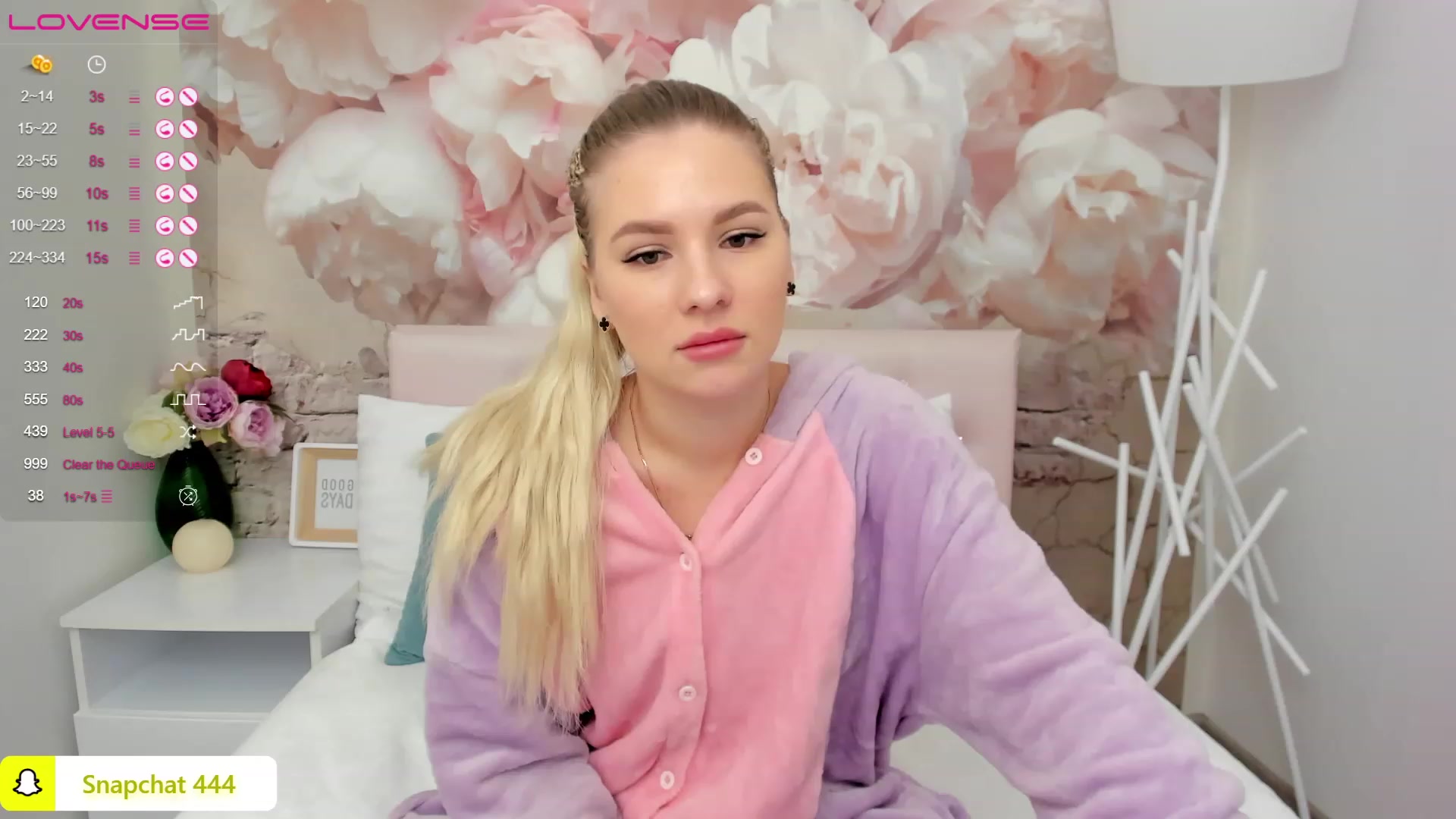 Gallery image thumbnail from MilaVox's myfreecams stream on, 12/07/2022, 17:25 image 1 of 20