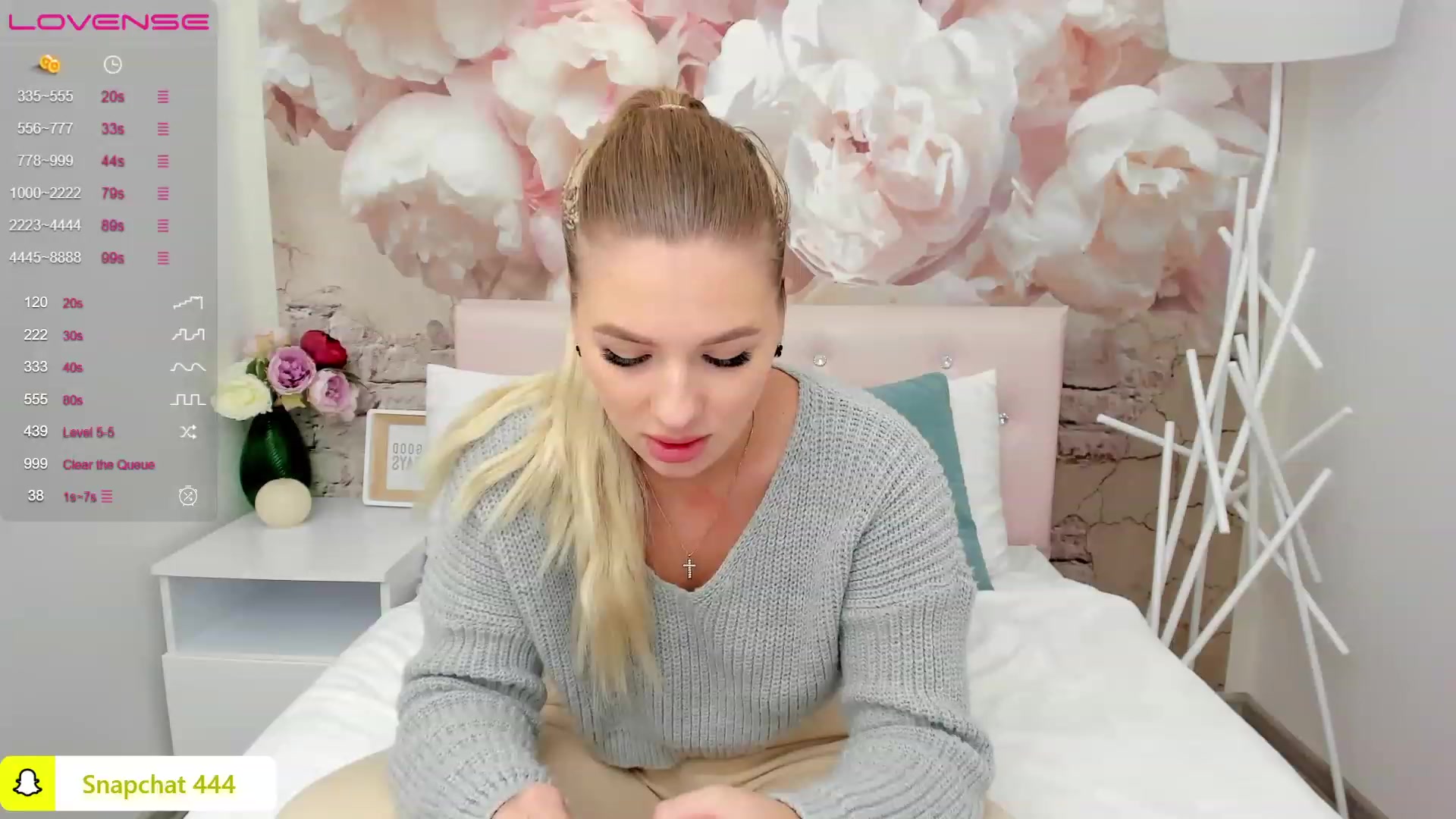 Gallery image thumbnail from MilaVox's myfreecams stream on, 12/07/2022, 19:10 image 17 of 20