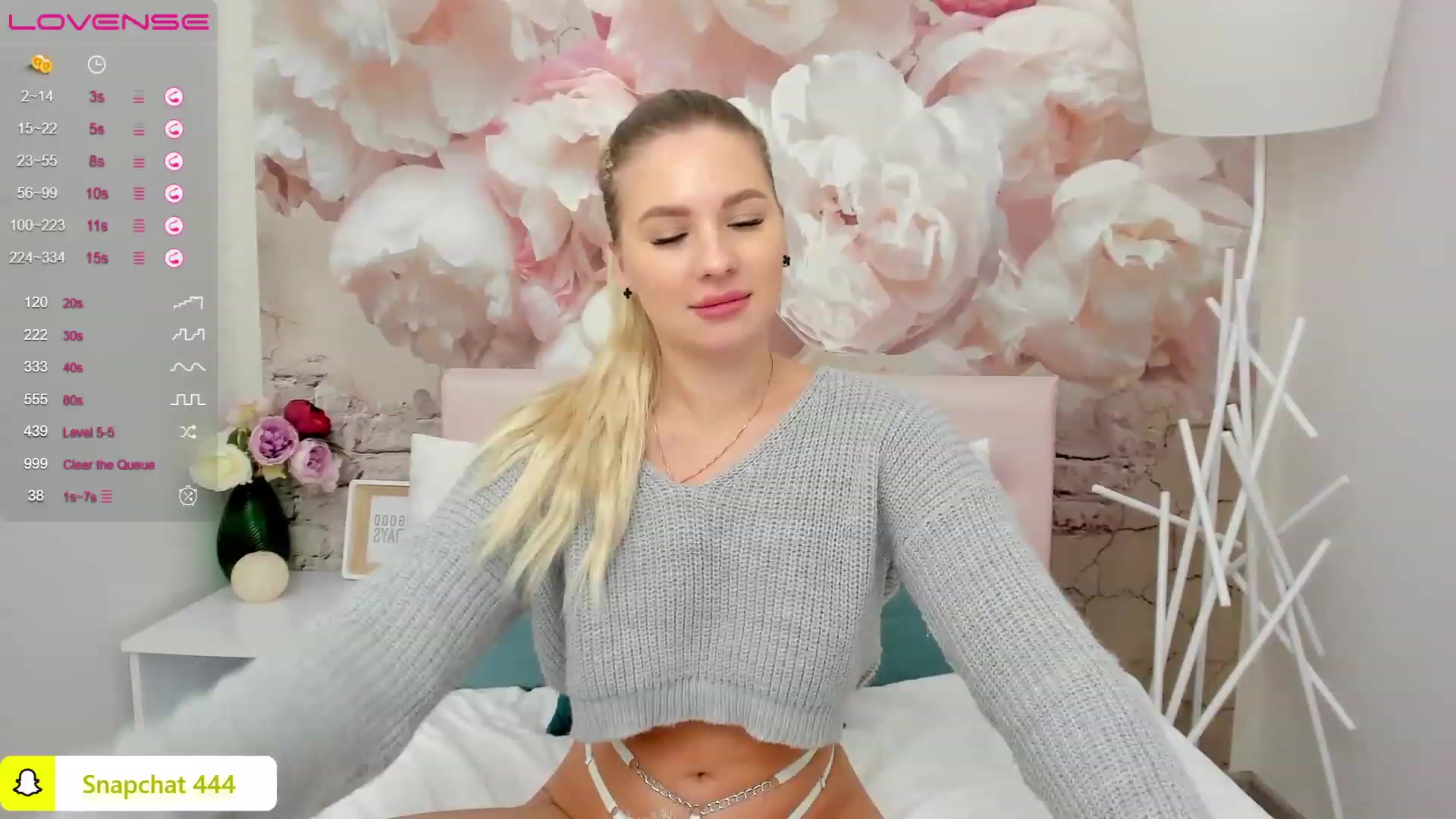 Gallery image thumbnail from MilaVox's myfreecams stream on, 12/07/2022, 19:10 image 6 of 20