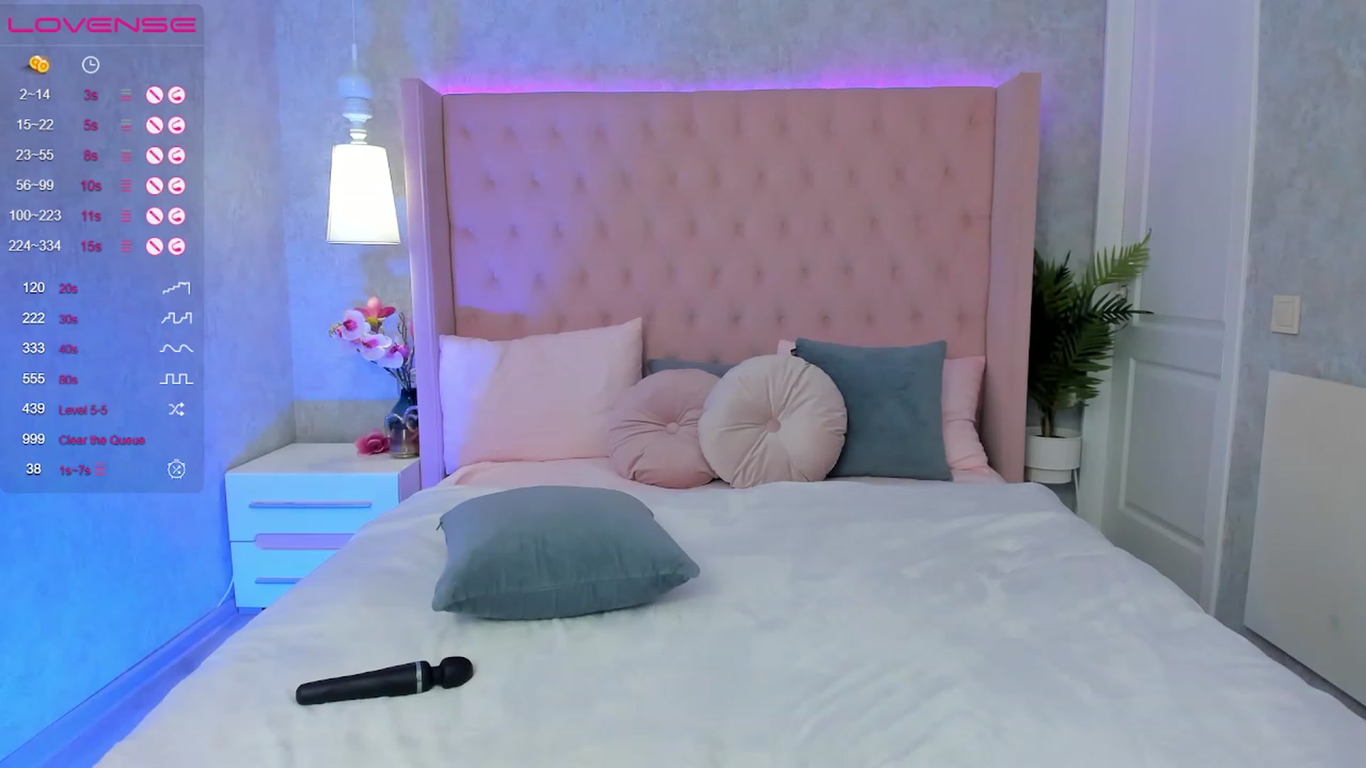 Gallery image thumbnail from MilaVox's myfreecams stream on, 12/09/2022, 16:39 image 14 of 20