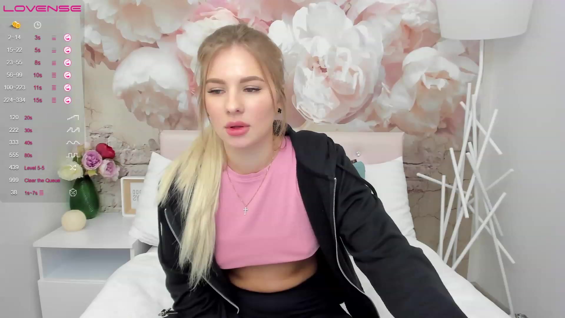 Gallery image thumbnail from MilaVox's myfreecams stream on, 12/10/2022, 17:31 image 11 of 20