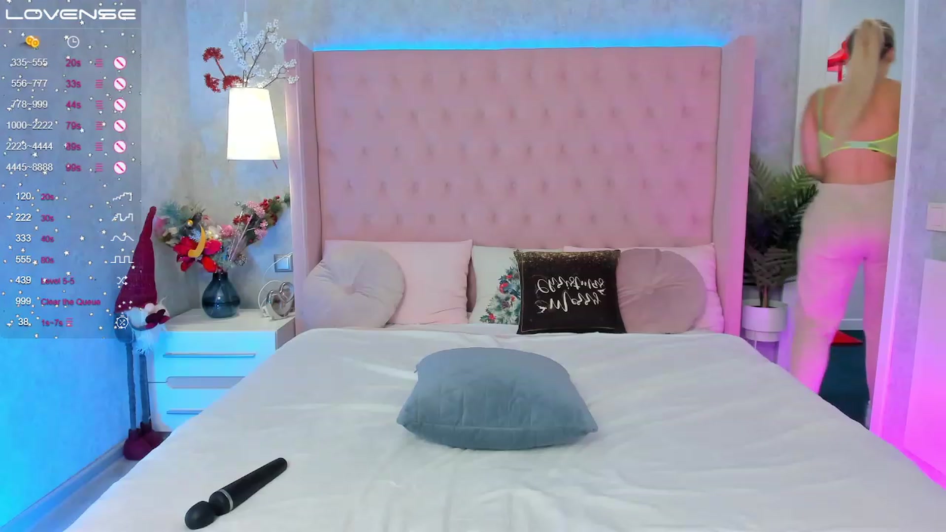 Gallery image thumbnail from MilaVox's myfreecams stream on, 01/03/2023, 18:16 image 5 of 20