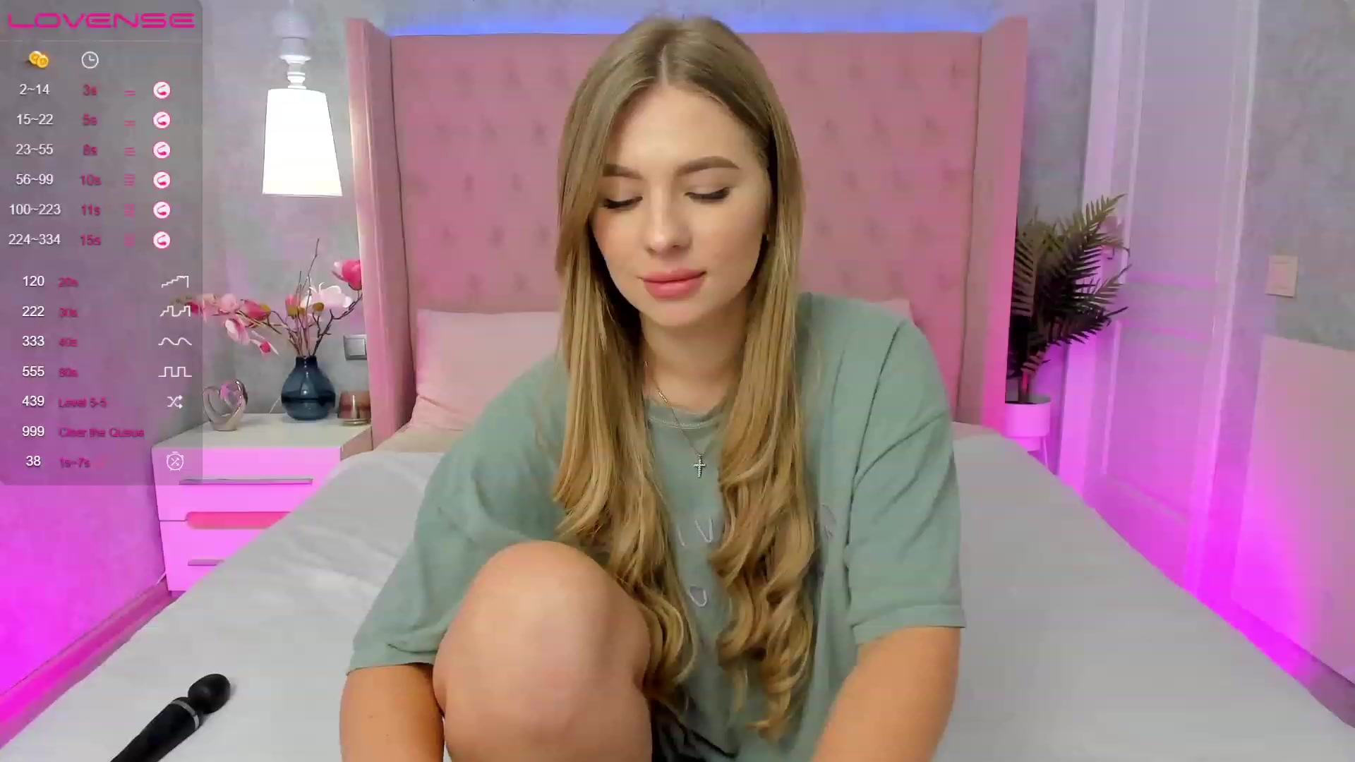 Gallery image thumbnail from MilaVox's myfreecams stream on, 01/25/2023, 14:41 image 18 of 20
