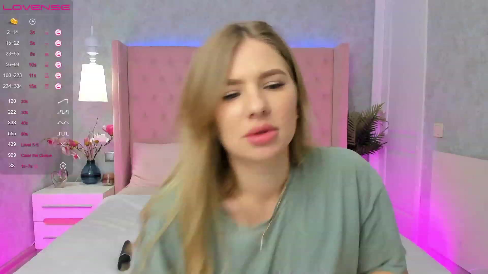 Gallery image thumbnail from MilaVox's myfreecams stream on, 01/25/2023, 15:50 image 14 of 20