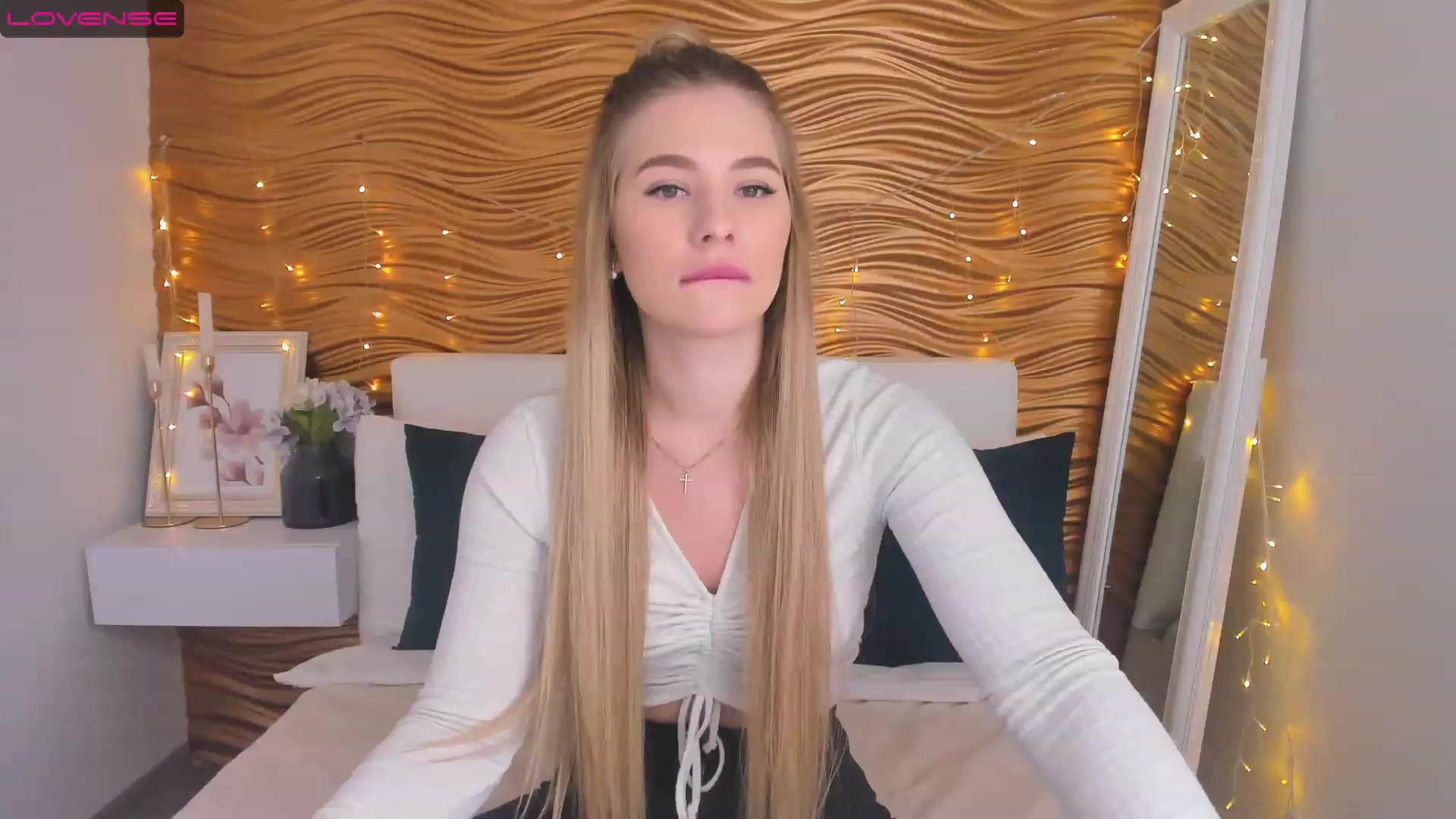 Gallery image thumbnail from MilaVox's myfreecams stream on, 02/01/2023, 11:28 image 15 of 20