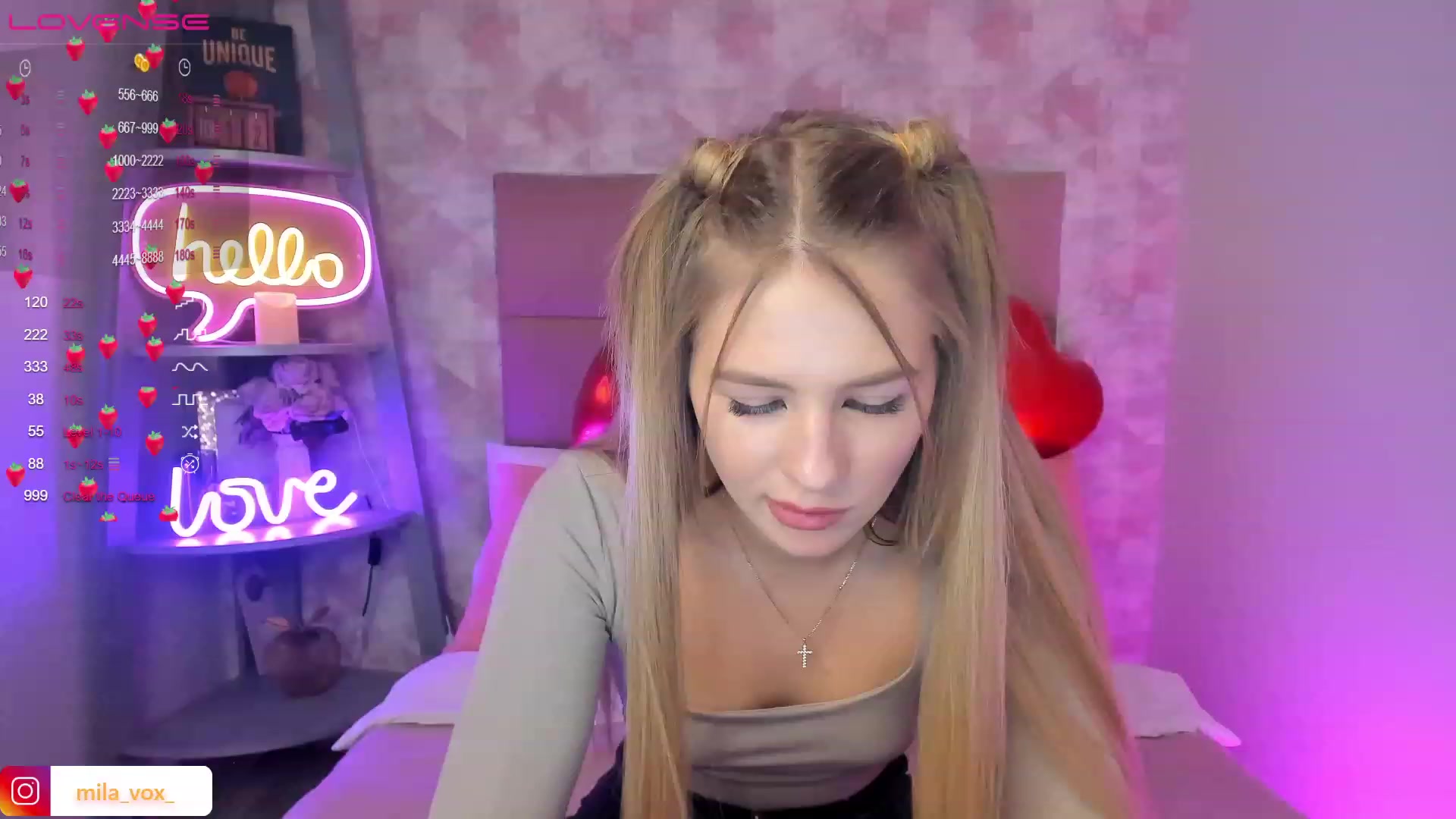 Gallery image thumbnail from MilaVox's myfreecams stream on, 02/14/2023, 19:30 image 19 of 20