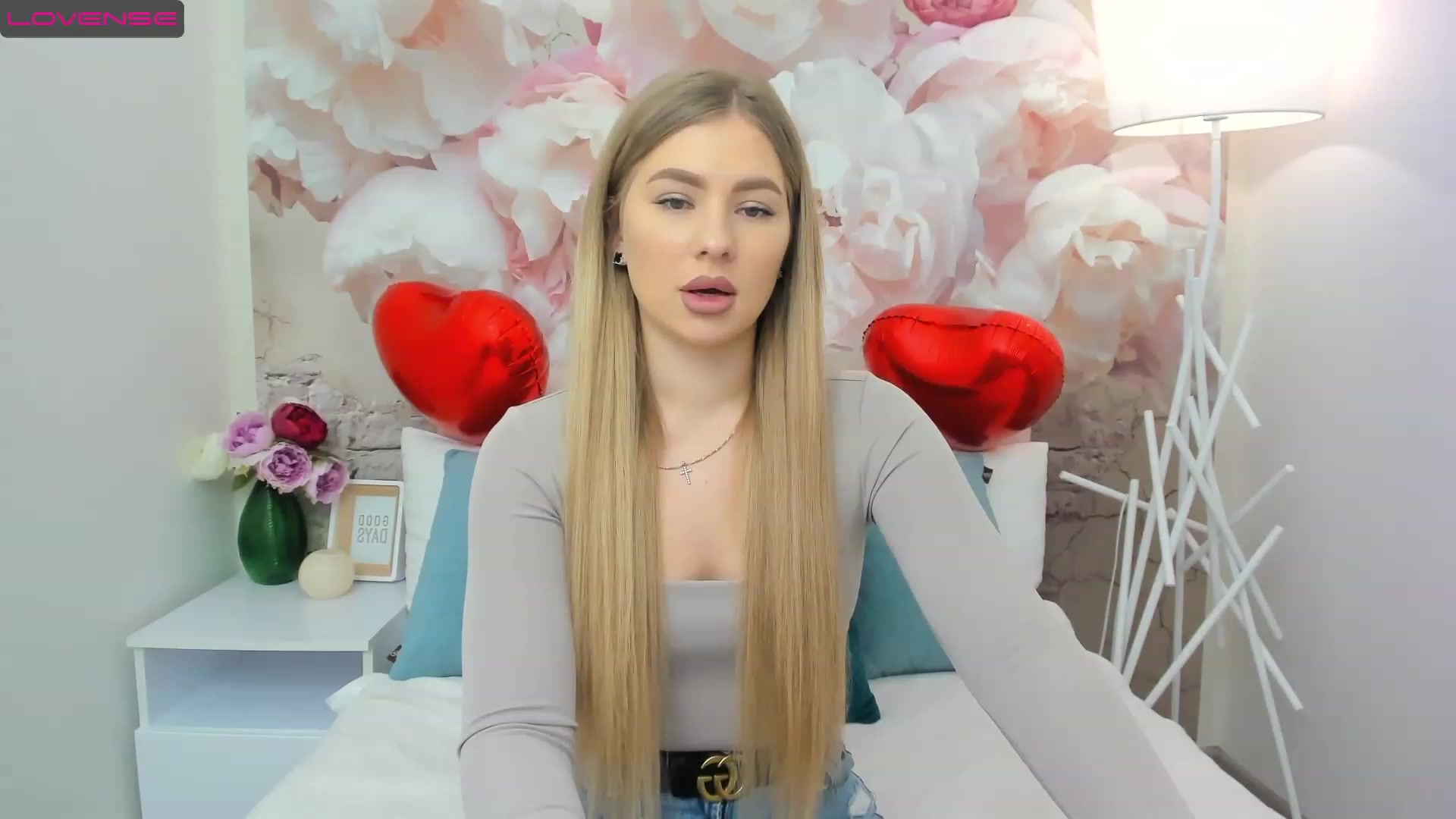 Gallery image thumbnail from MilaVox's myfreecams stream on, 02/19/2023, 14:23 image 3 of 20