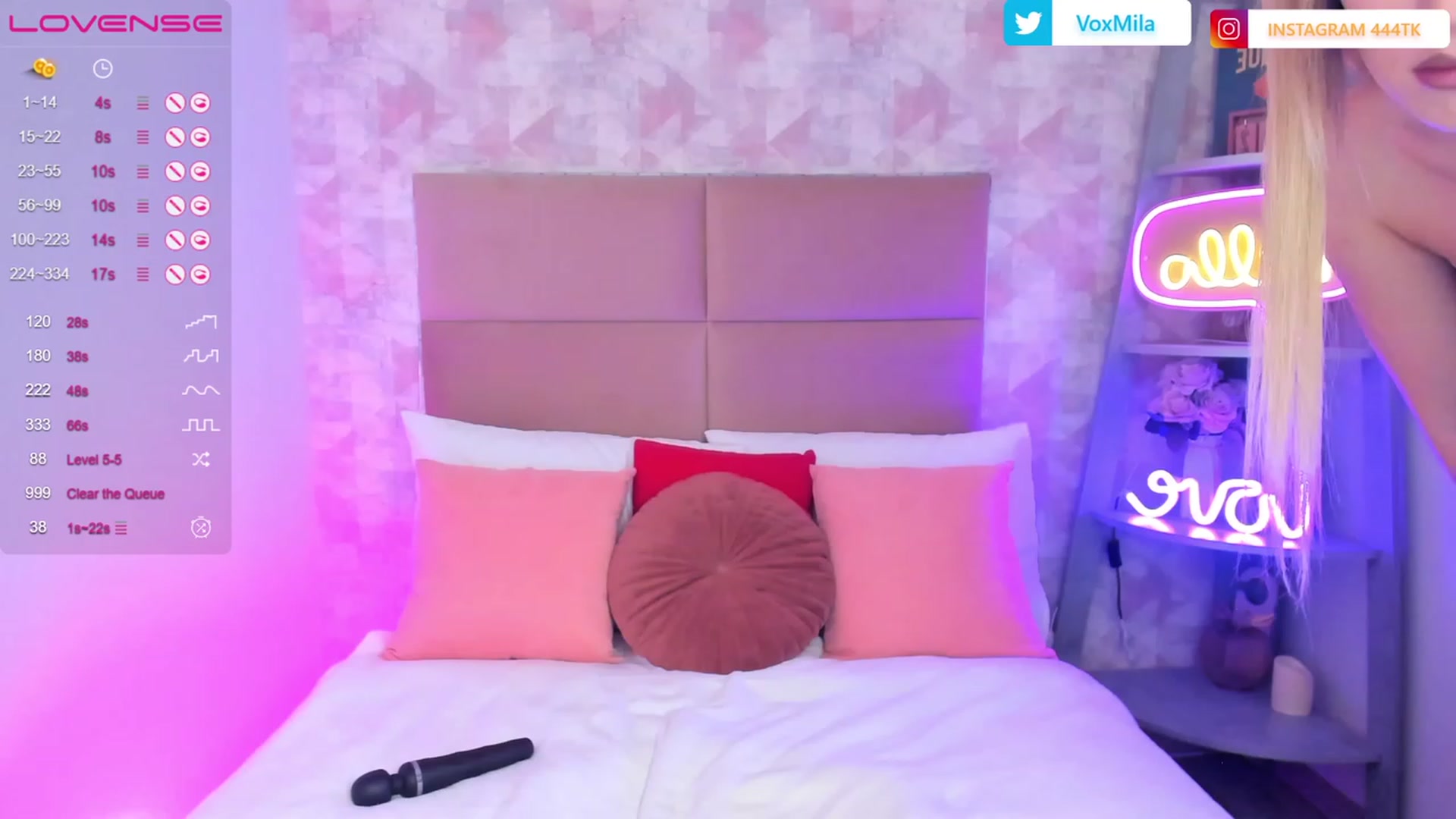 Gallery image thumbnail from MilaVox's myfreecams stream on, 03/03/2023, 16:00 image 6 of 20
