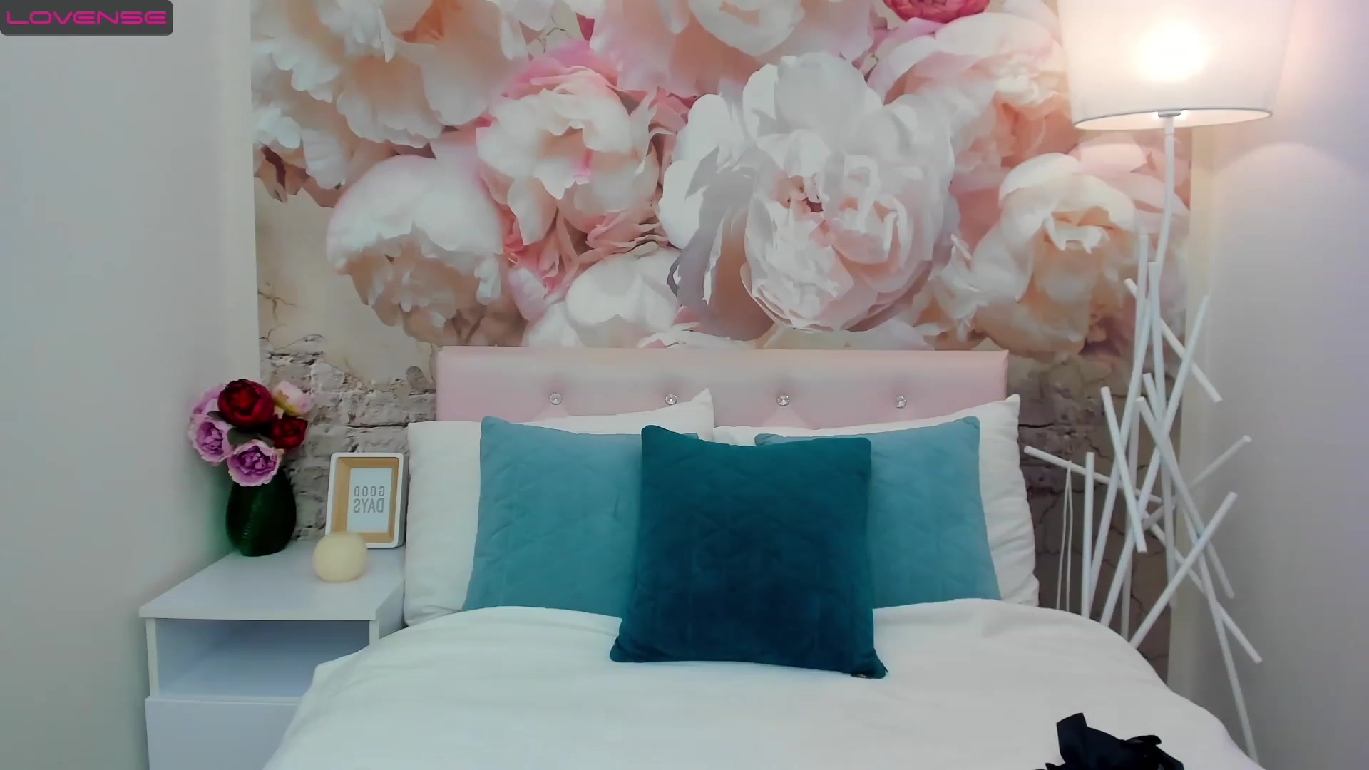 Gallery image thumbnail from MilaVox's myfreecams stream on, 03/04/2023, 13:23 image 5 of 20