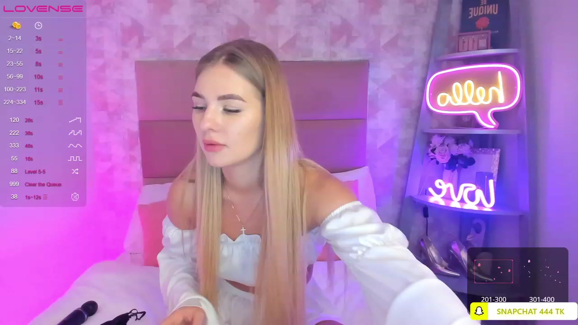 Gallery image thumbnail from MilaVox's myfreecams stream on, 03/12/2023, 20:02 image 9 of 20