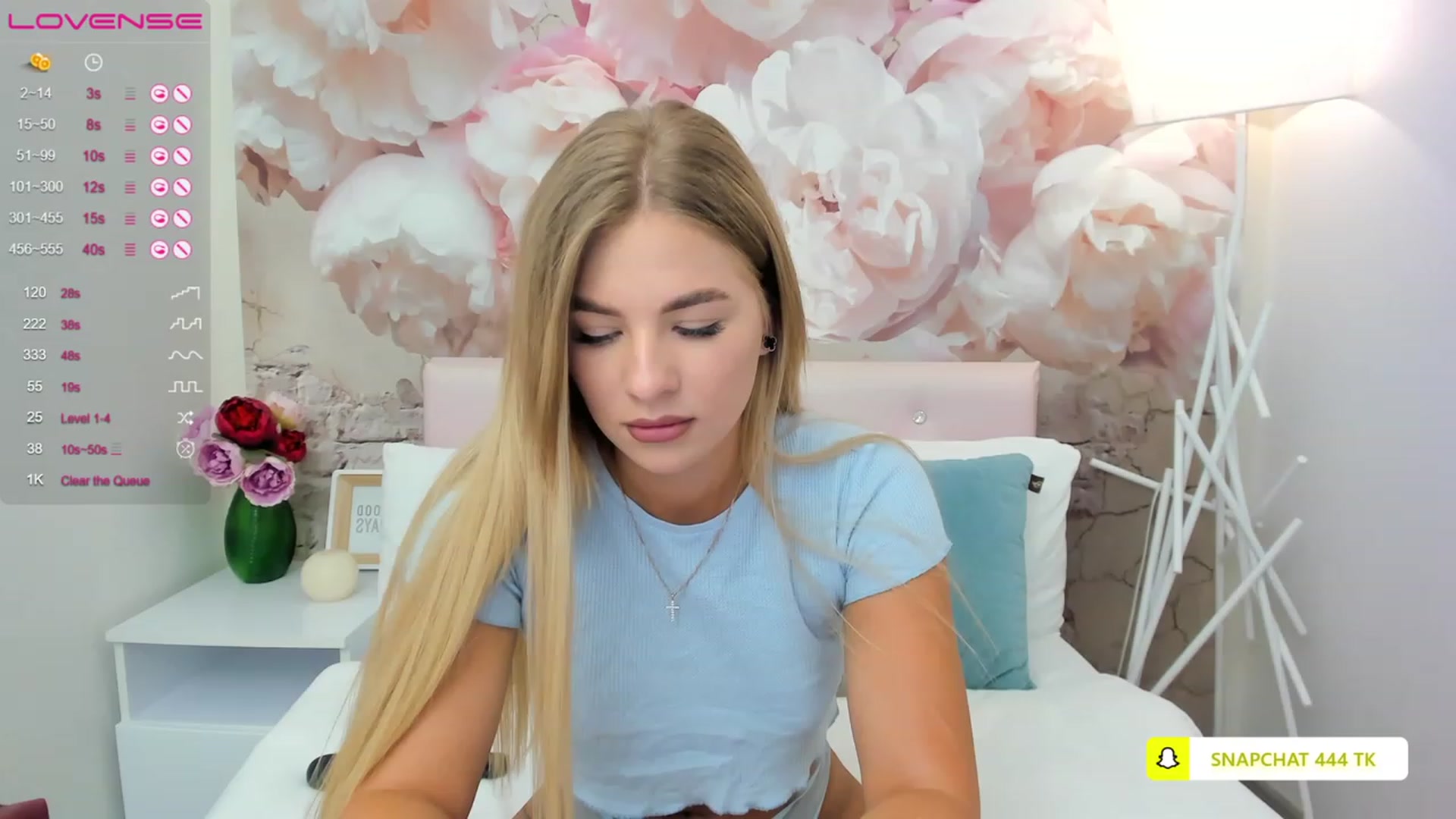 Gallery image thumbnail from MilaVox's myfreecams stream on, 03/29/2023, 08:49 image 12 of 20