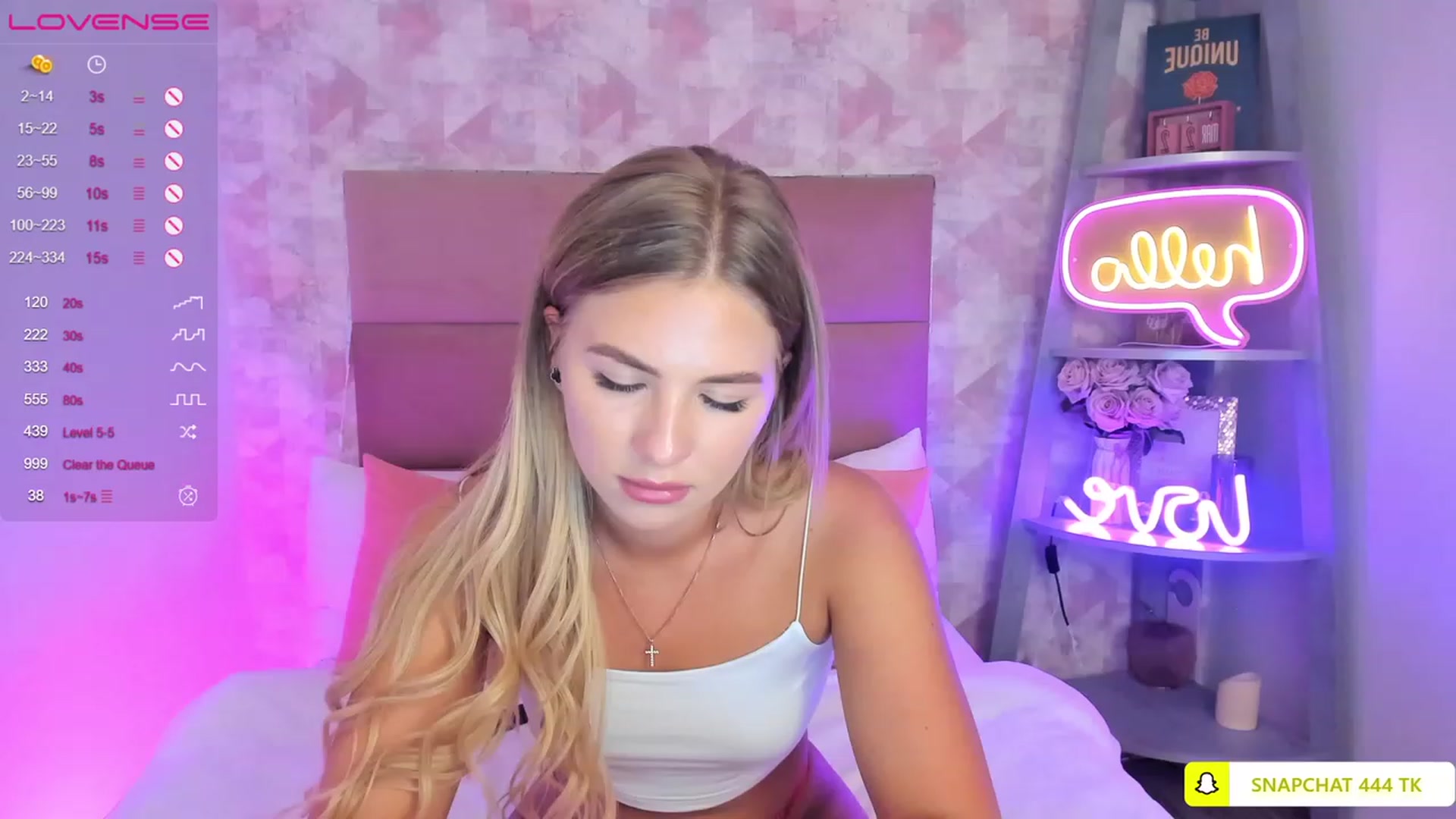 Gallery image thumbnail from MilaVox's myfreecams stream on, 03/31/2023, 18:27 image 4 of 20