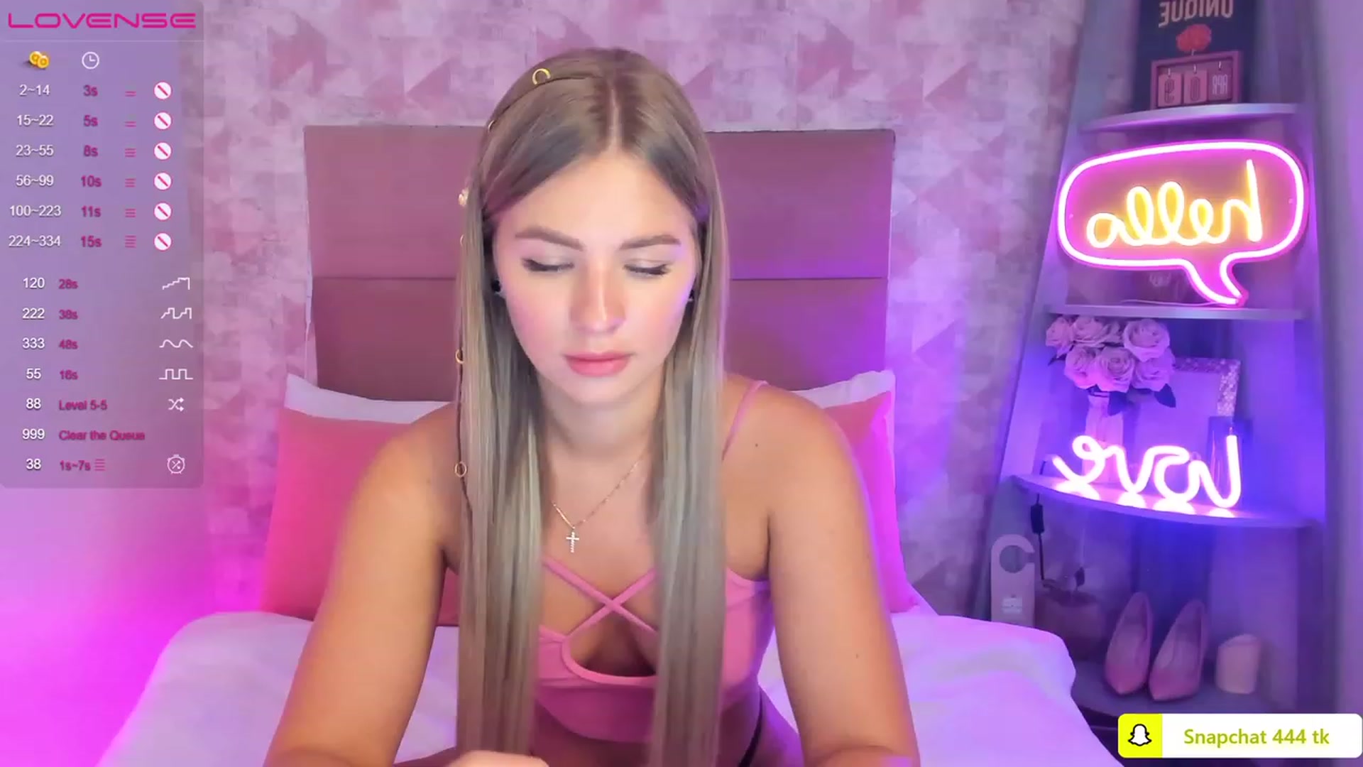 Gallery image thumbnail from MilaVox's myfreecams stream on, 04/12/2023, 12:46 image 13 of 20
