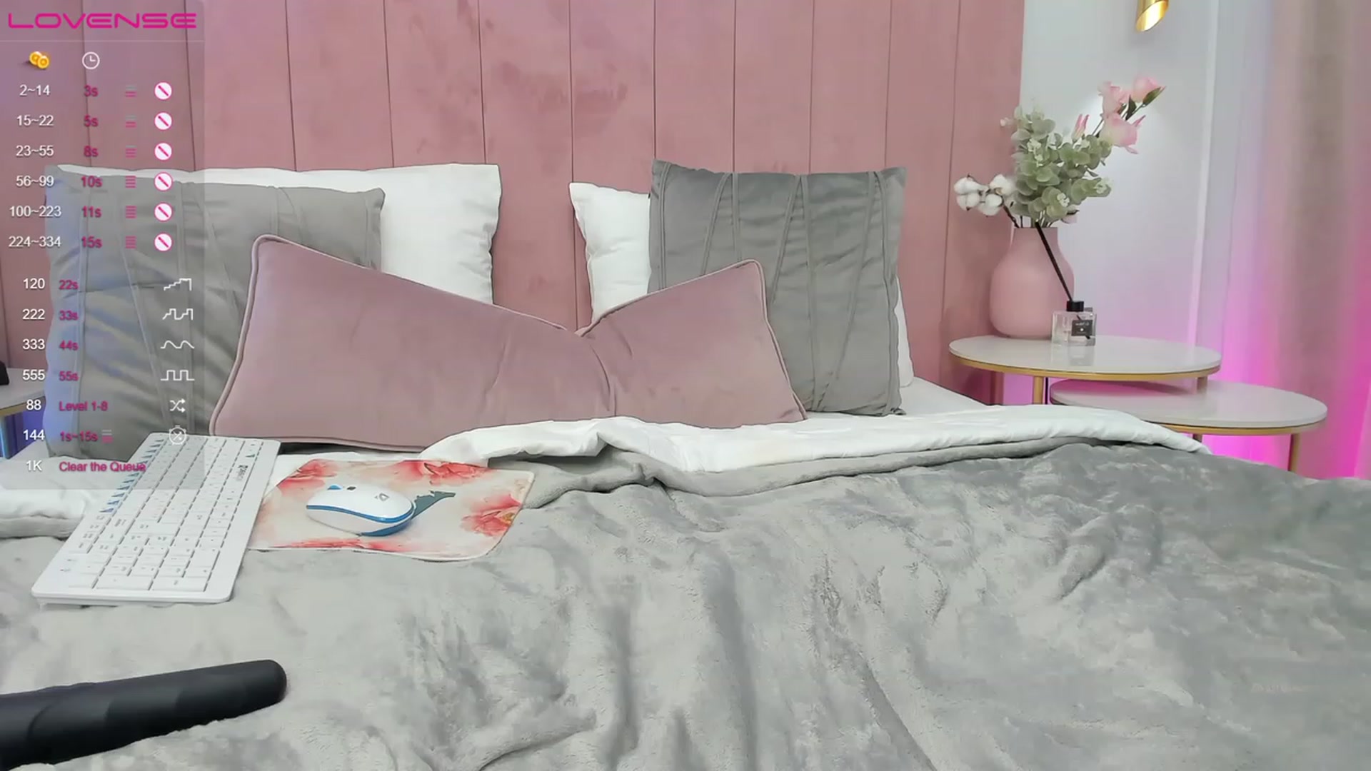 Gallery image thumbnail from MilaVox's myfreecams stream on, 05/19/2023, 14:39 image 17 of 20