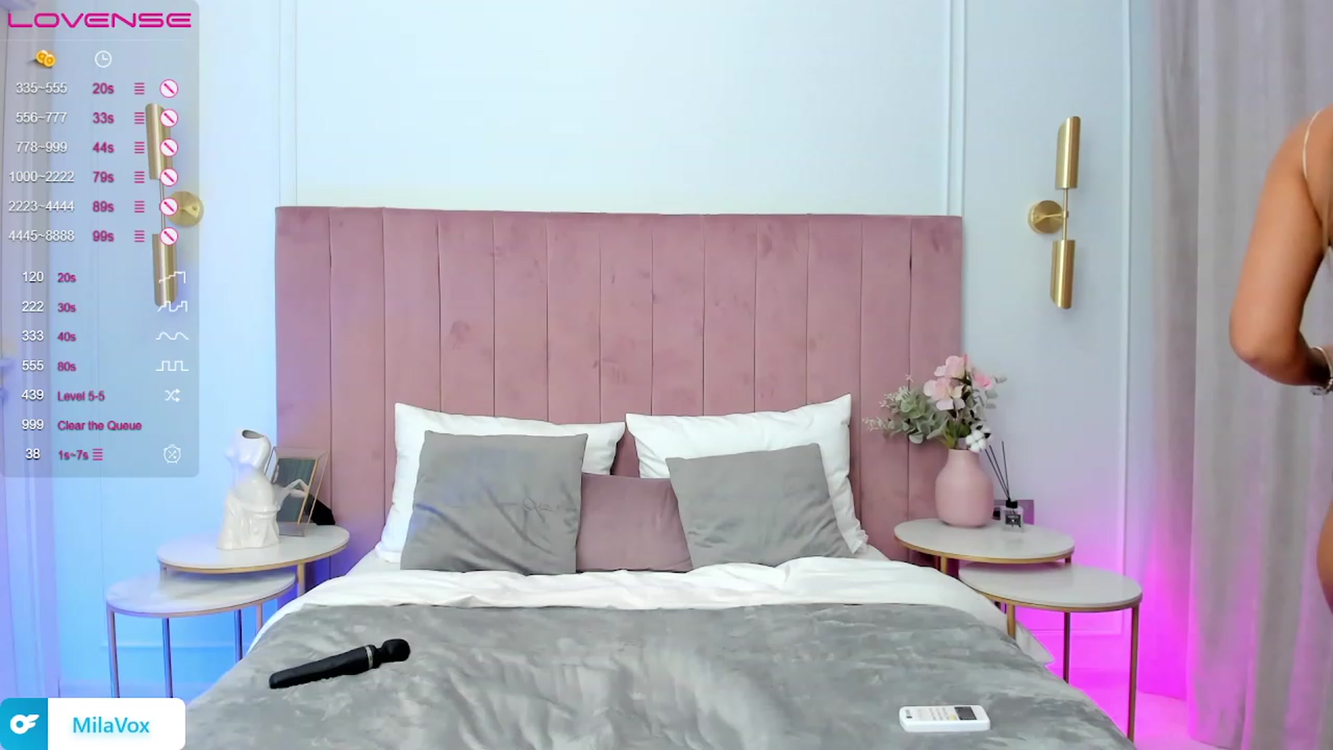 Gallery image thumbnail from MilaVox's myfreecams stream on, 08/08/2023, 10:23 image 19 of 20