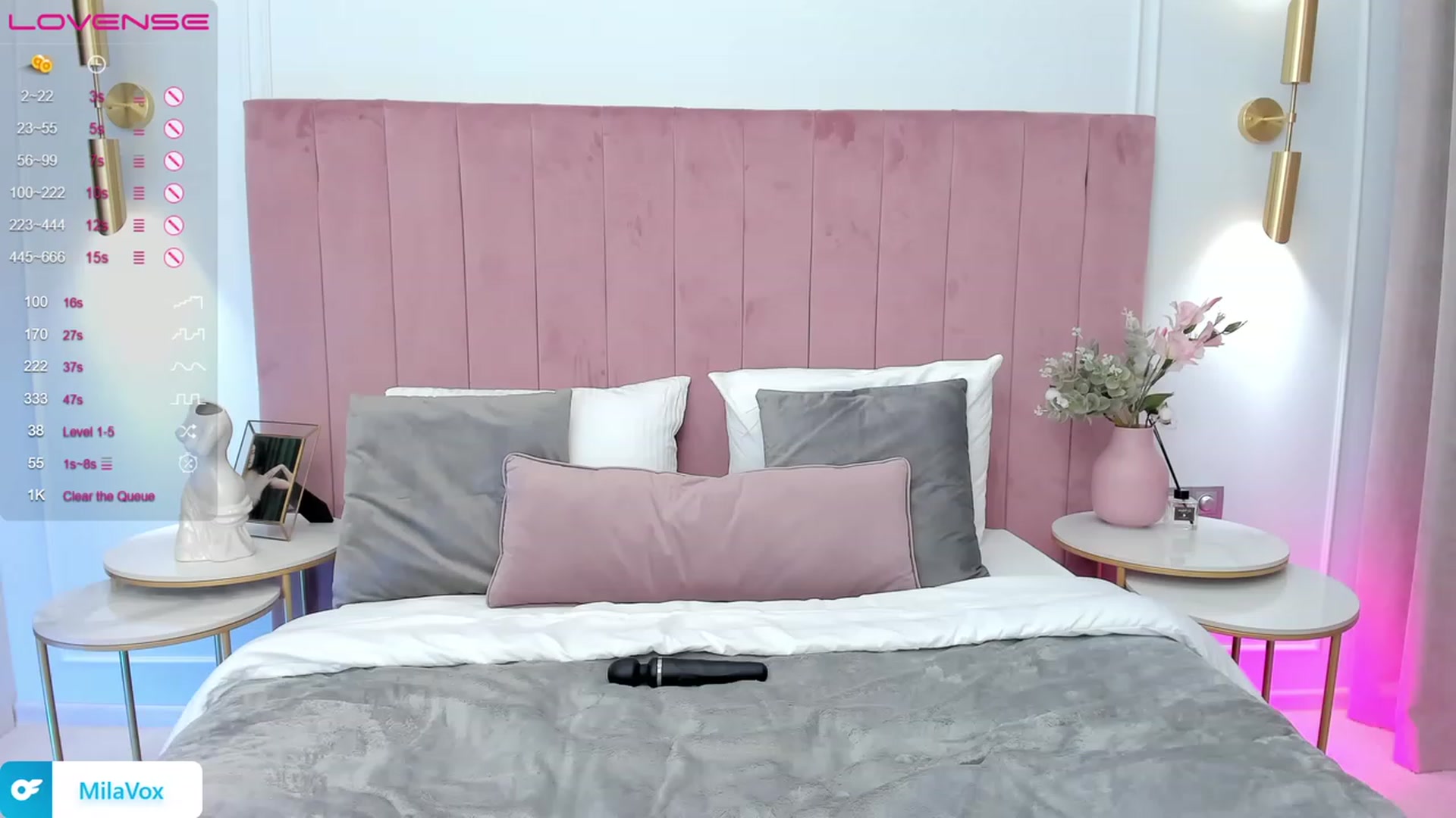 Gallery image thumbnail from MilaVox's myfreecams stream on, 08/25/2023, 14:54 image 9 of 20