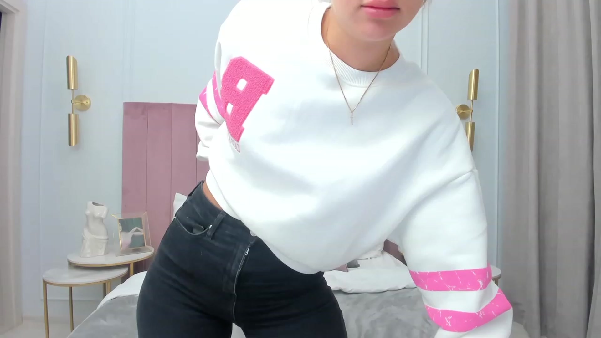 Gallery image thumbnail from MilaVox's myfreecams stream on, 09/20/2023, 19:00 image 20 of 20