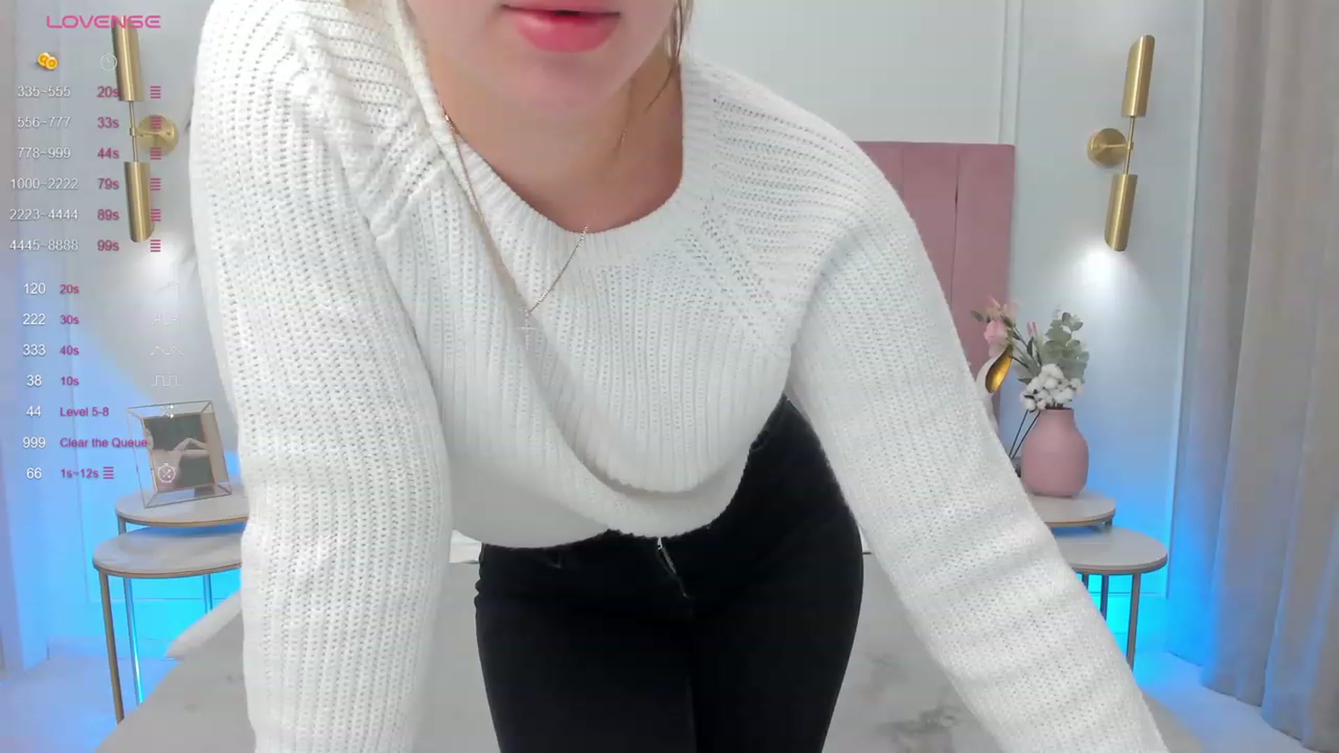 Gallery image thumbnail from MilaVox's myfreecams stream on, 11/15/2023, 19:59 image 13 of 20