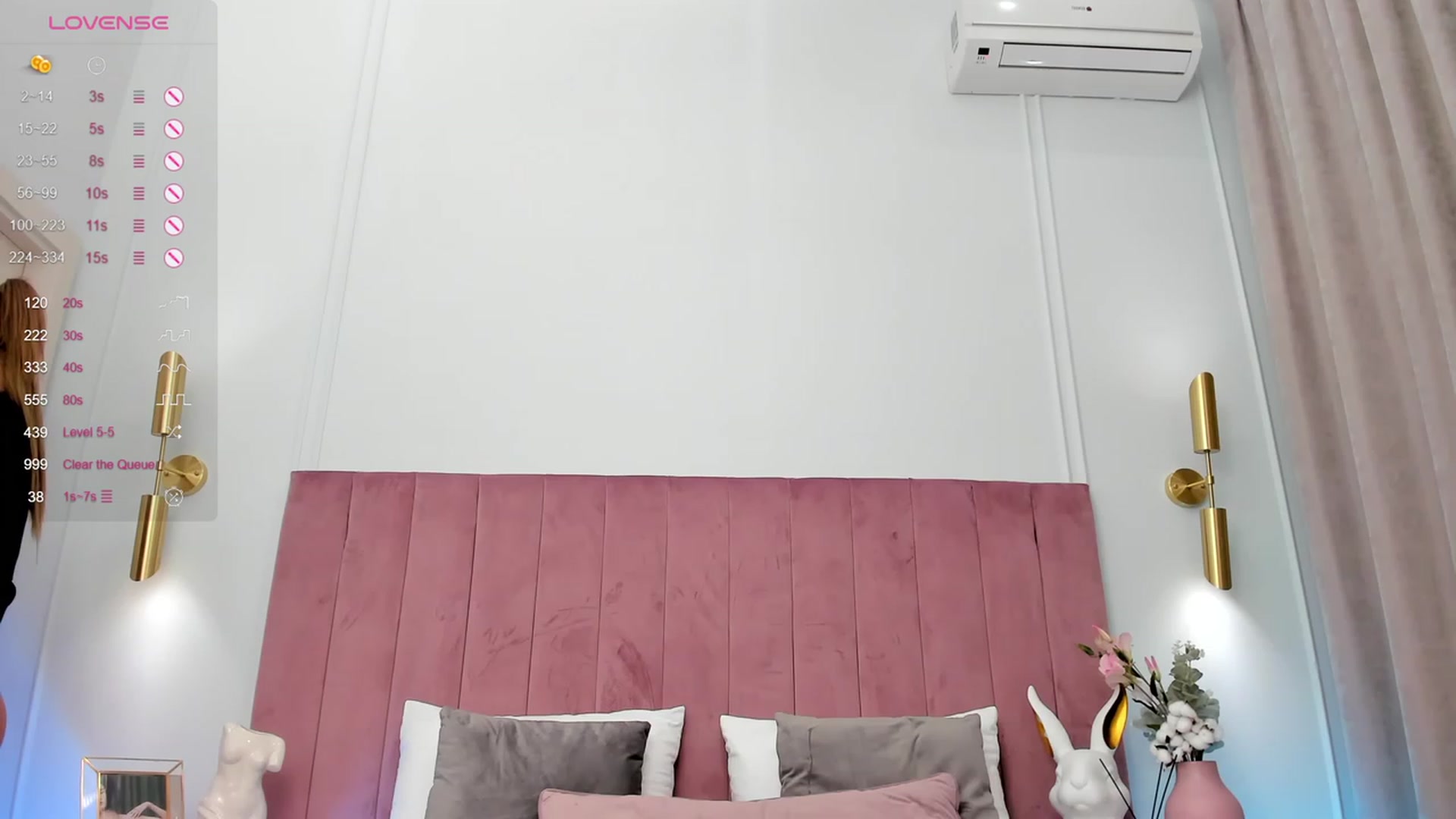 Gallery image thumbnail from MilaVox's myfreecams stream on, 11/22/2023, 14:17 image 17 of 20