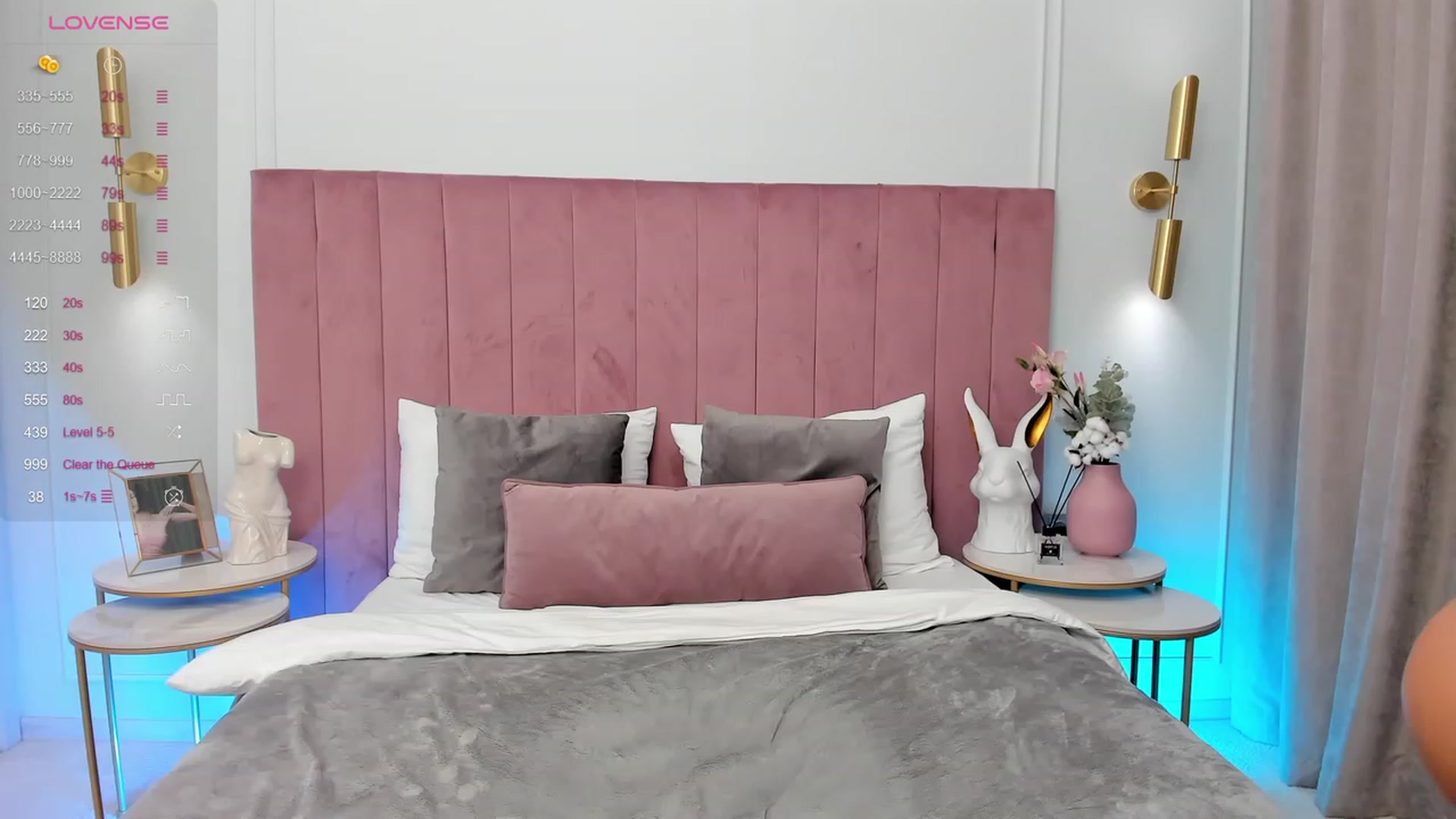 Gallery image thumbnail from MilaVox's myfreecams stream on, 11/22/2023, 19:52 image 17 of 20
