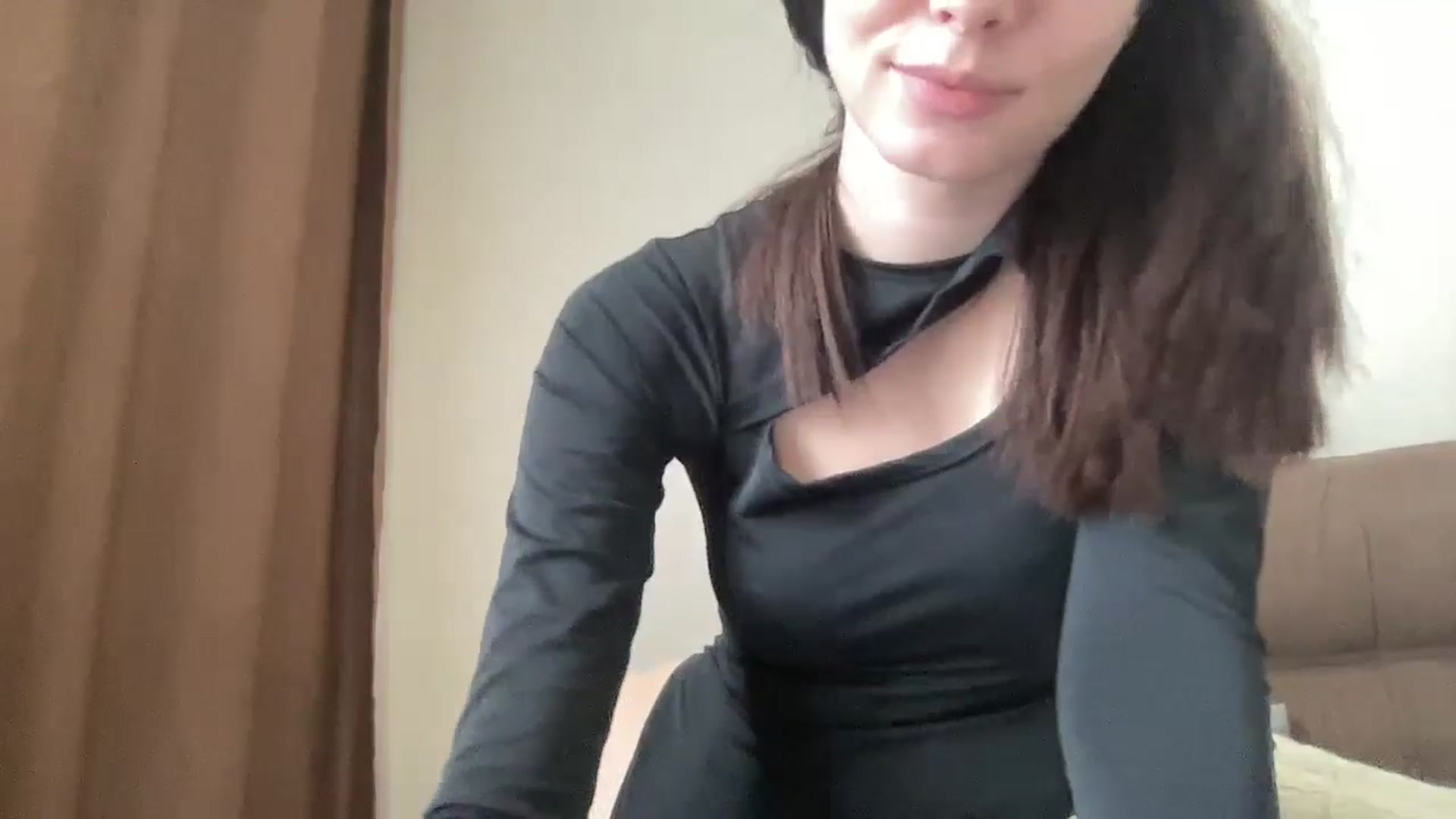 Gallery image thumbnail from MilaWylde's myfreecams stream on, 04/09/2025, 13:55 image 9 of 20