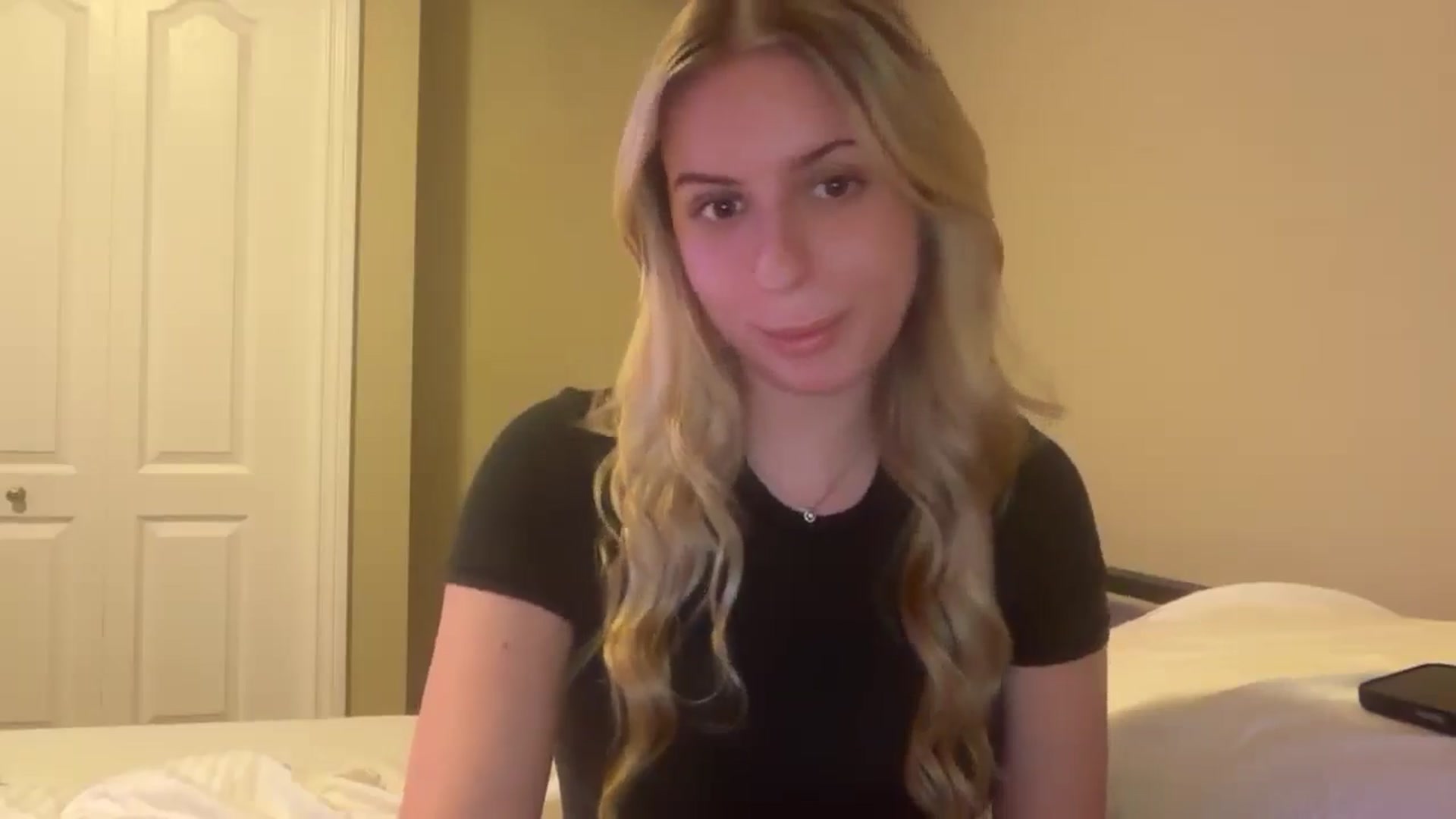 Gallery image thumbnail from Mila_Rome's myfreecams stream on, 12/21/2025, 10:19 image 11 of 20