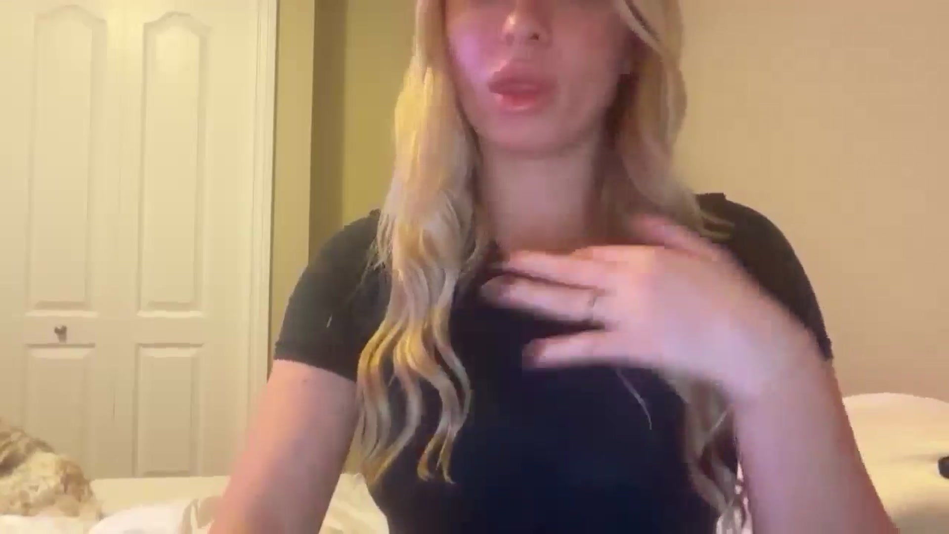 Gallery image thumbnail from Mila_Rome's myfreecams stream on, 12/21/2025, 10:19 image 16 of 20