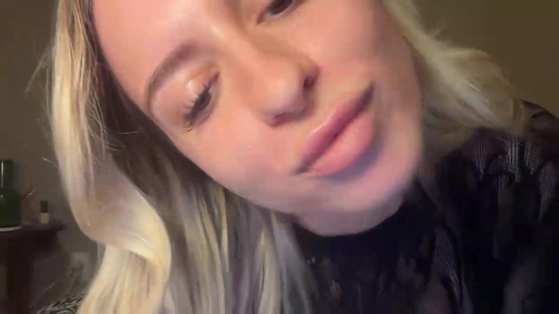 Gallery image thumbnail from Mila_Rome's myfreecams stream on, 08/21/2026, 07:37 image 16 of 20