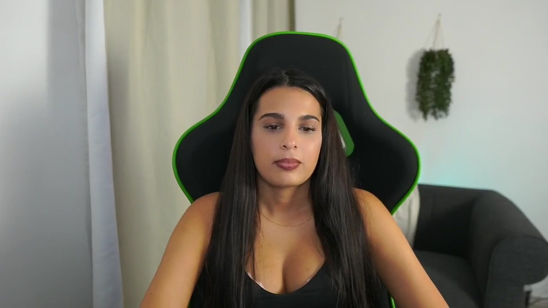 Gallery image thumbnail from Mila_denver's myfreecams stream on, 10/11/2024, 11:34 image 13 of 20