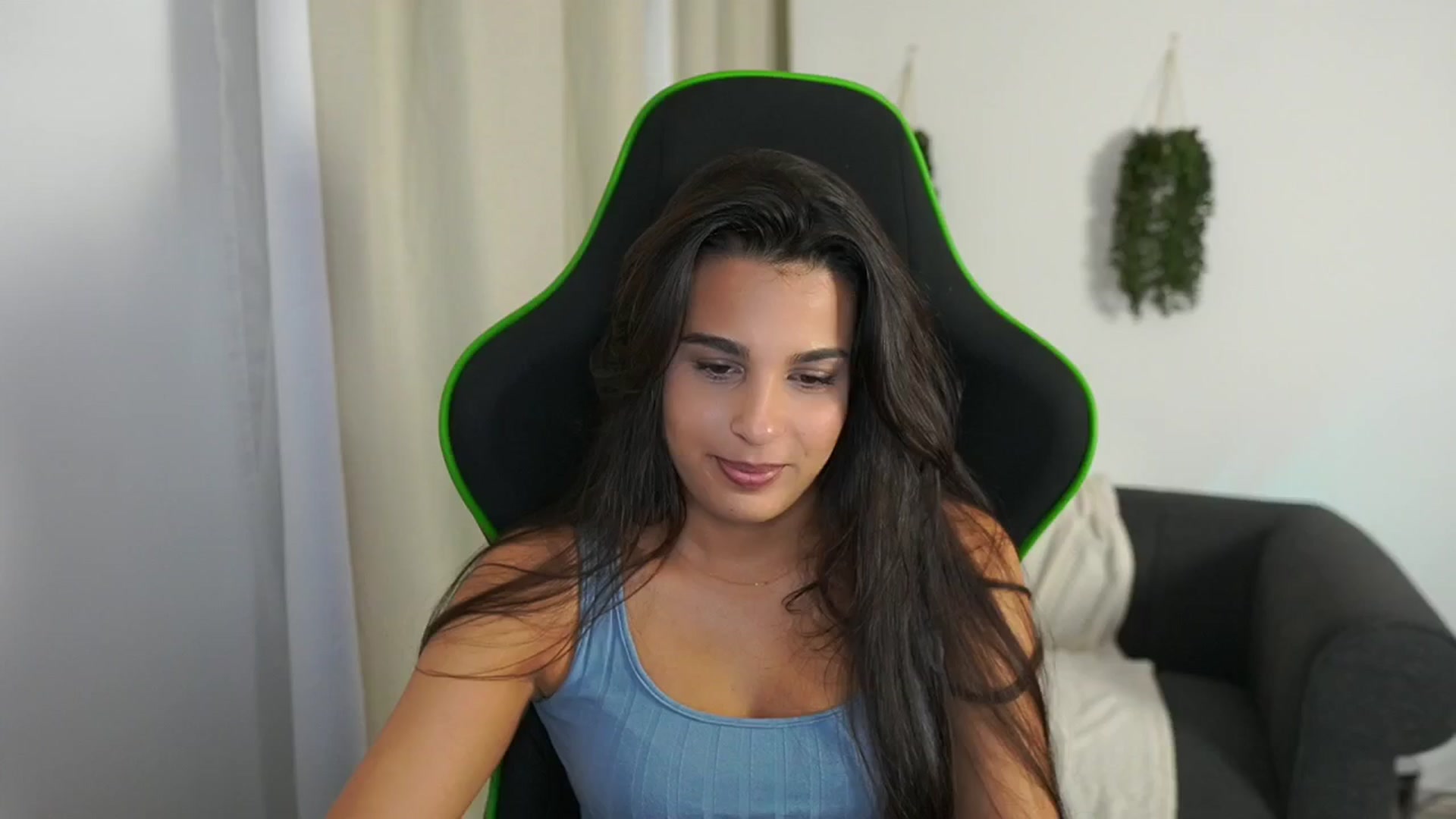 Gallery image thumbnail from Mila_denver's myfreecams stream on, 10/13/2024, 14:45 image 7 of 20