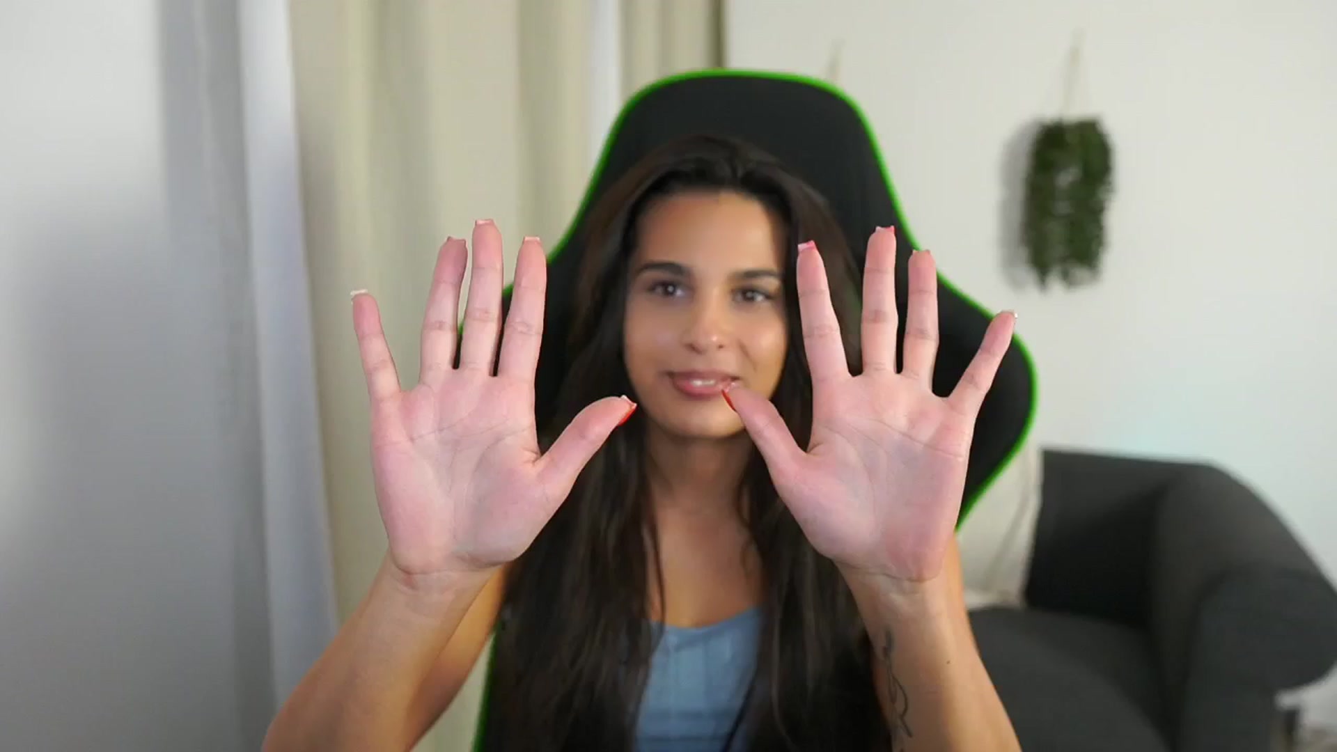 Gallery image thumbnail from Mila_denver's myfreecams stream on, 10/13/2024, 18:26 image 16 of 20