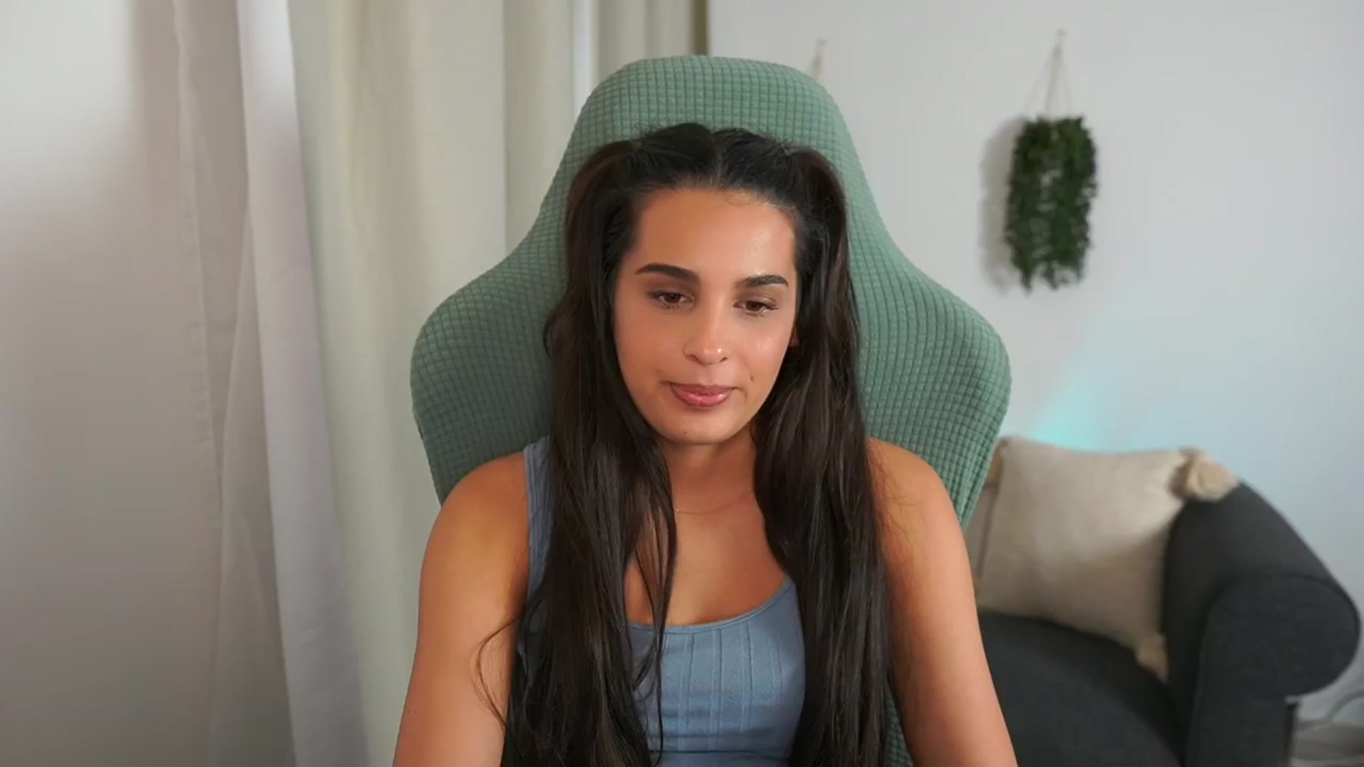 Gallery image thumbnail from Mila_denver's myfreecams stream on, 10/15/2024, 16:30 image 4 of 20