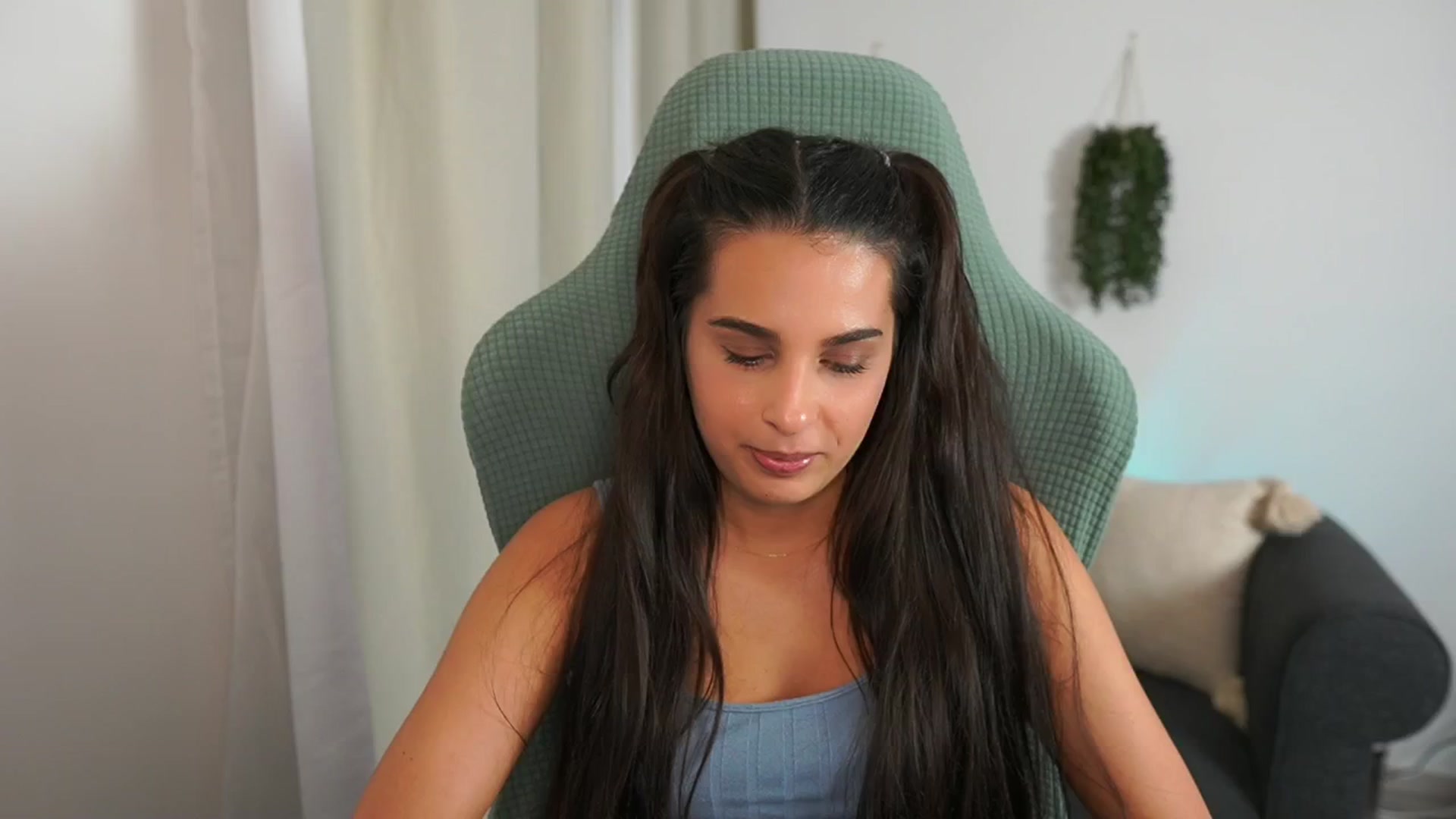 Gallery image thumbnail from Mila_denver's myfreecams stream on, 10/15/2024, 17:26 image 13 of 20