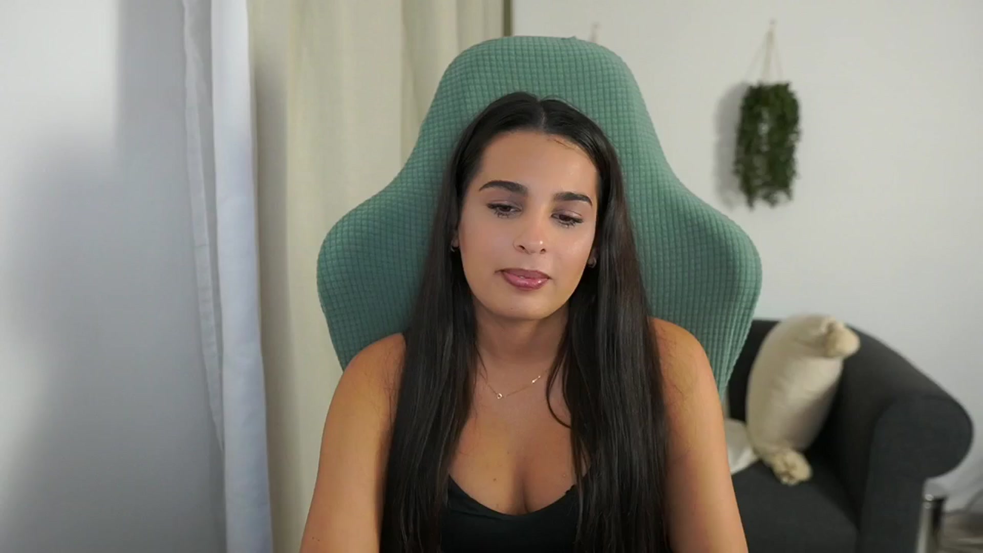 Gallery image thumbnail from Mila_denver's myfreecams stream on, 10/16/2024, 14:04 image 7 of 20